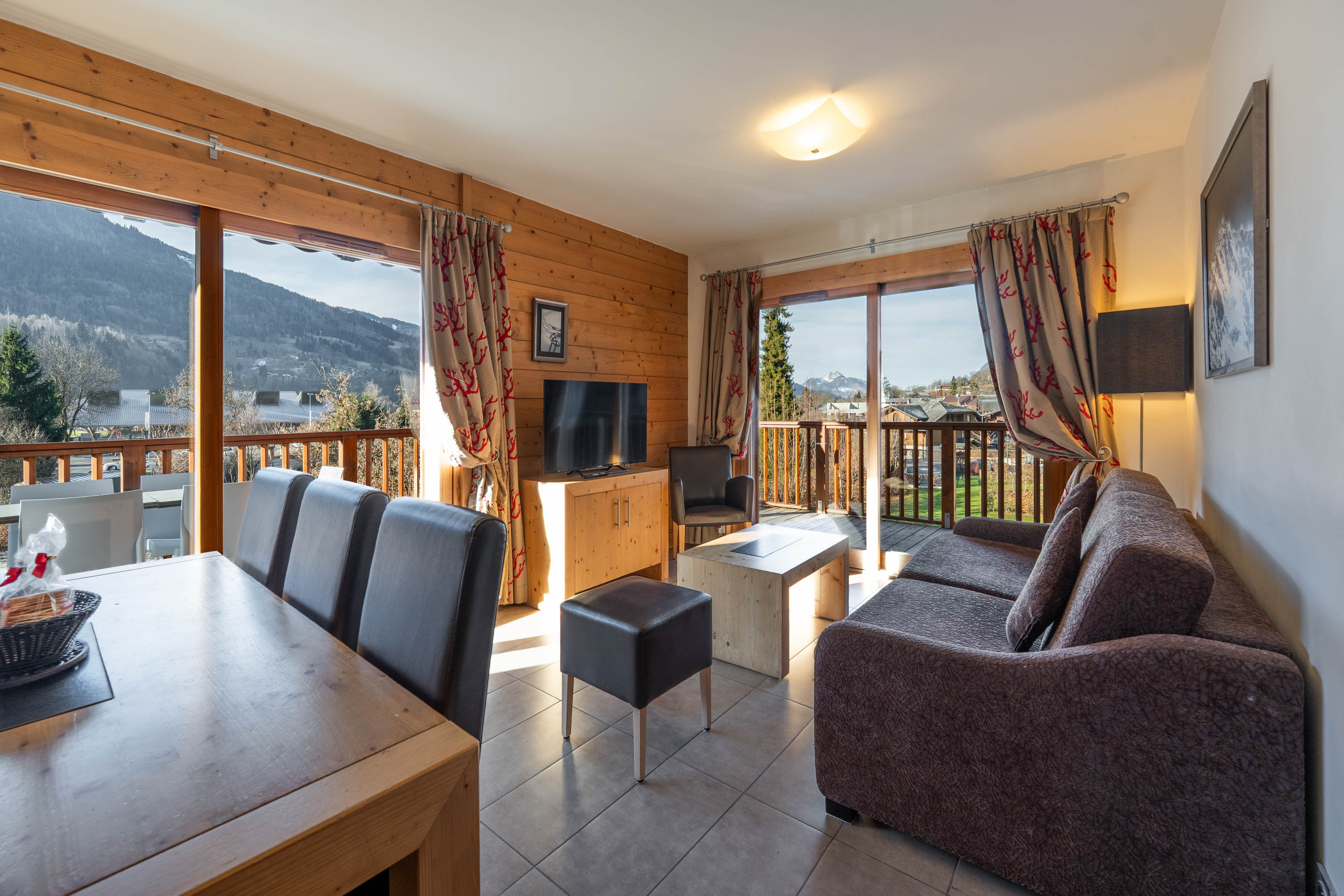 Lovely apartment in the heart of the village of Samoëns