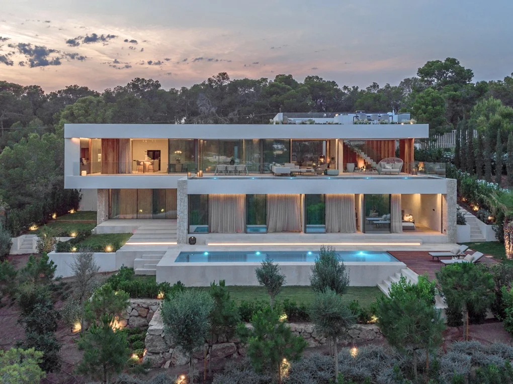 Stilvolle neue Villa mit Meerblick