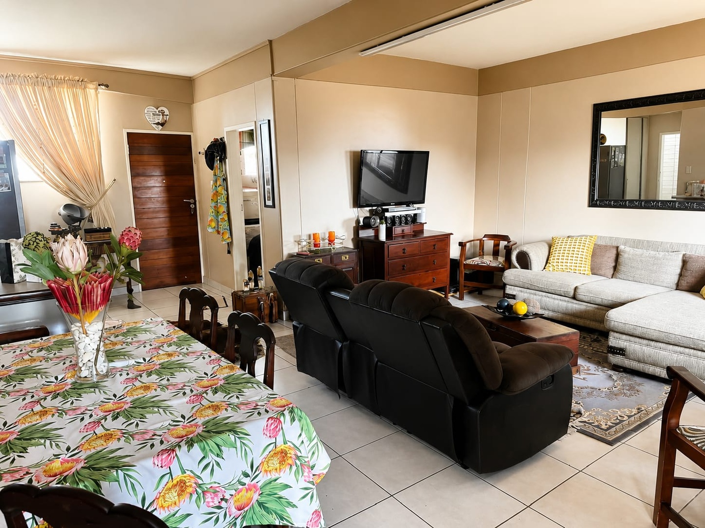 Modern 1 Bedroom Apartment in Potchefstroom Central