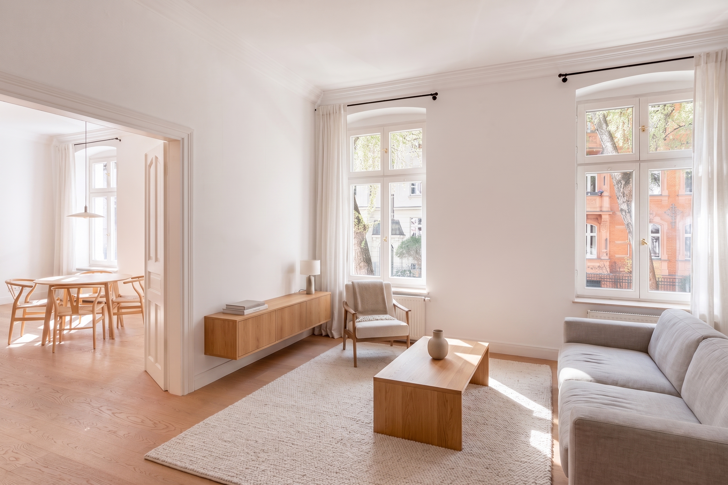 3-room period gem with sunny south-facing balcony