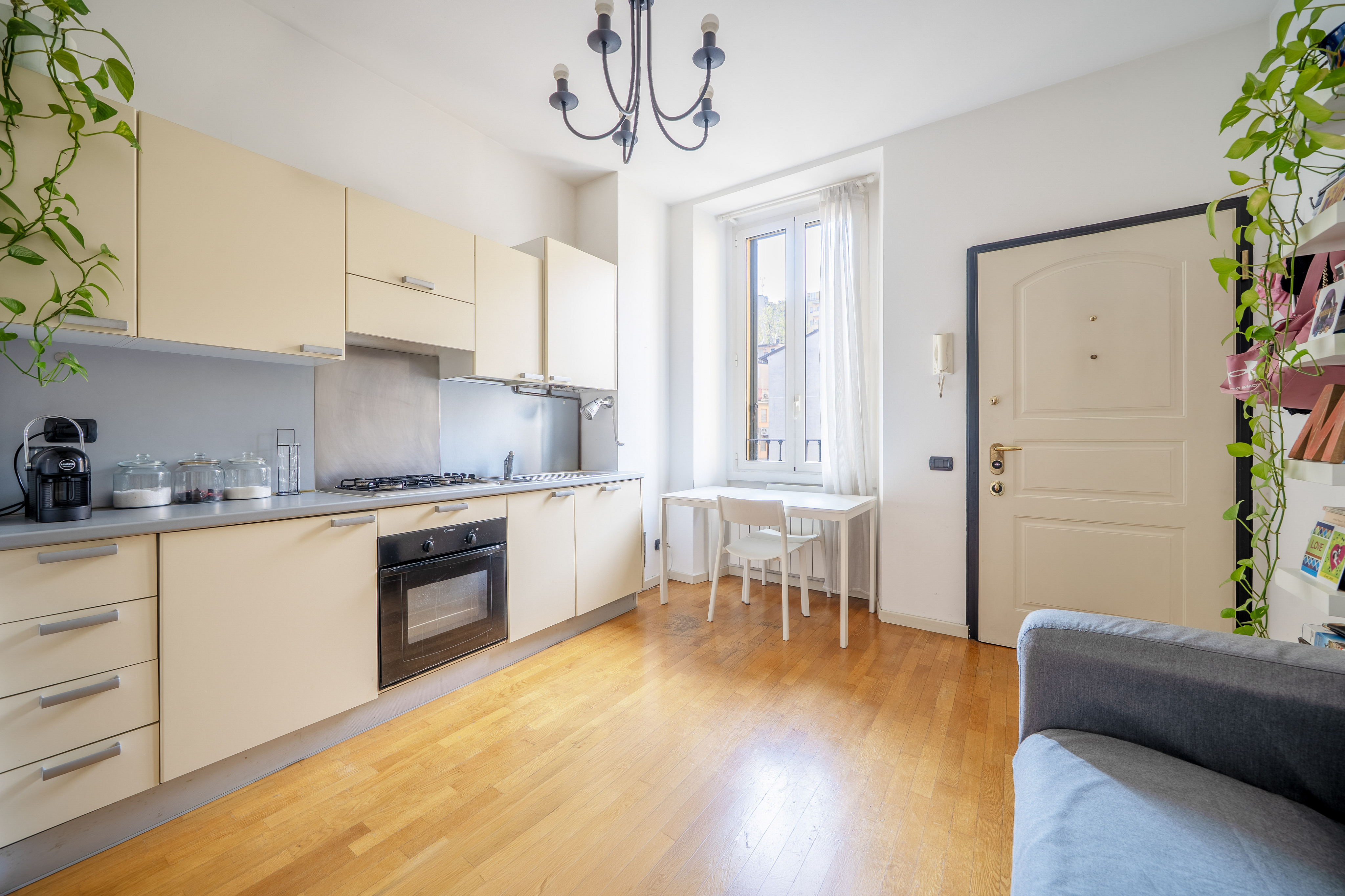 Bilocale arredato in via Bergamo