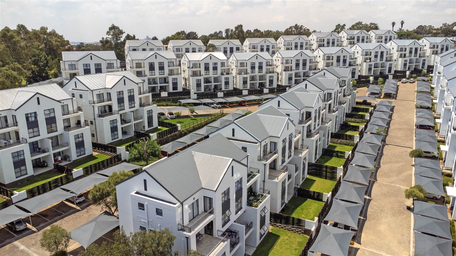 2 Bedroom spacious and modern apartment for sale