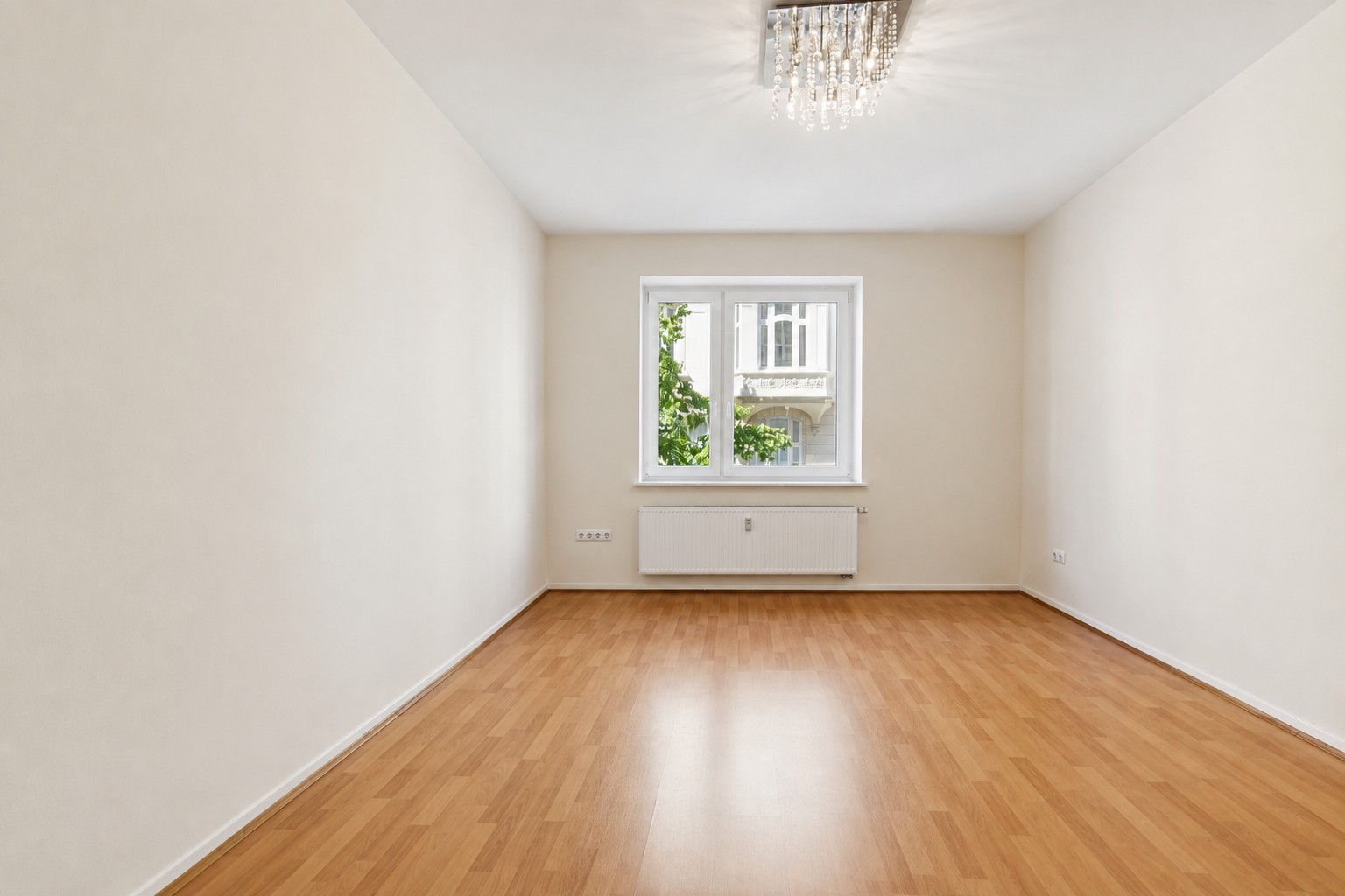 Charmante 2-Zimmer-Wohnung mit Balkon im Herzen des Belgischen Viertels