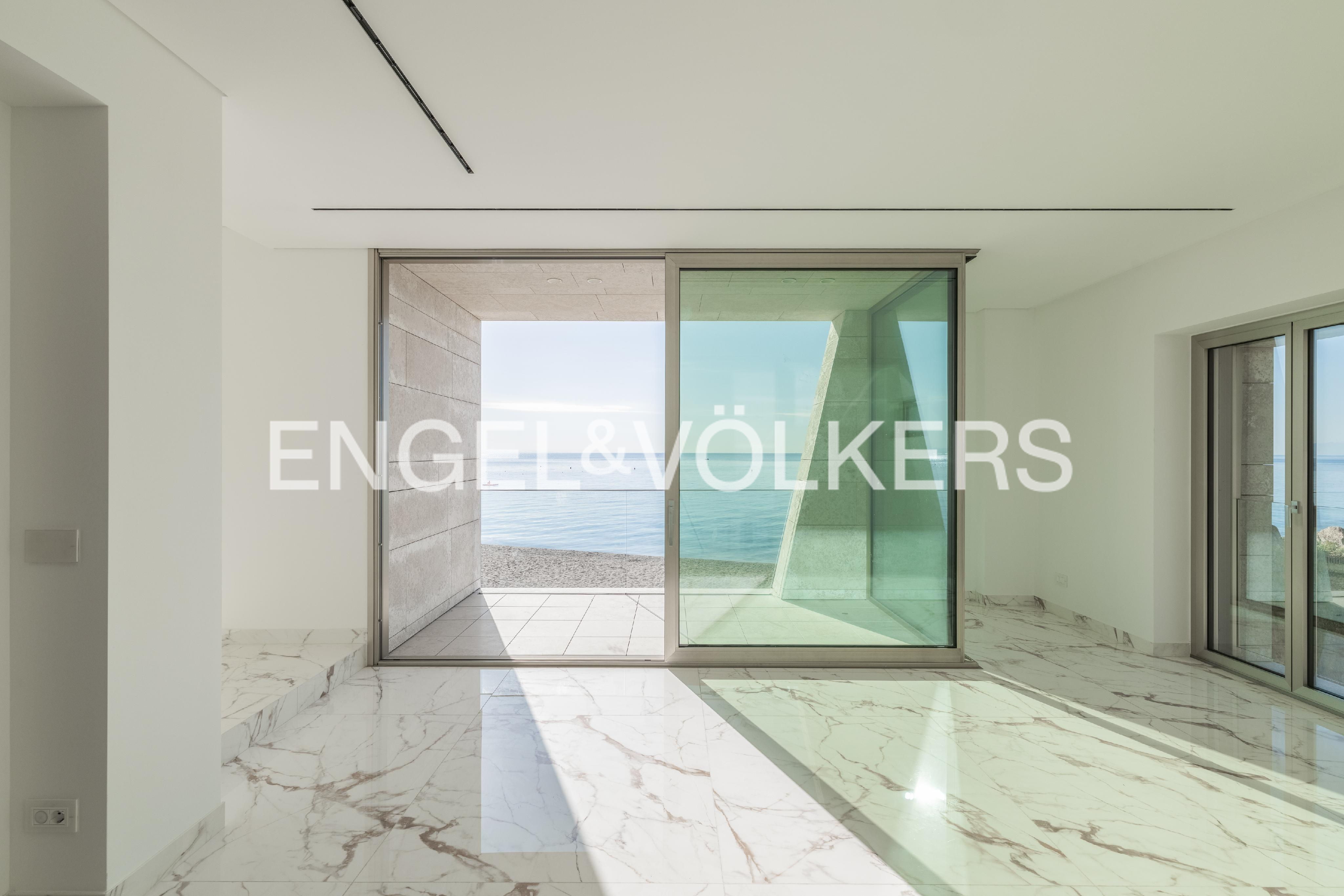 Amphitrite – The sea at your feet, beauty all around you