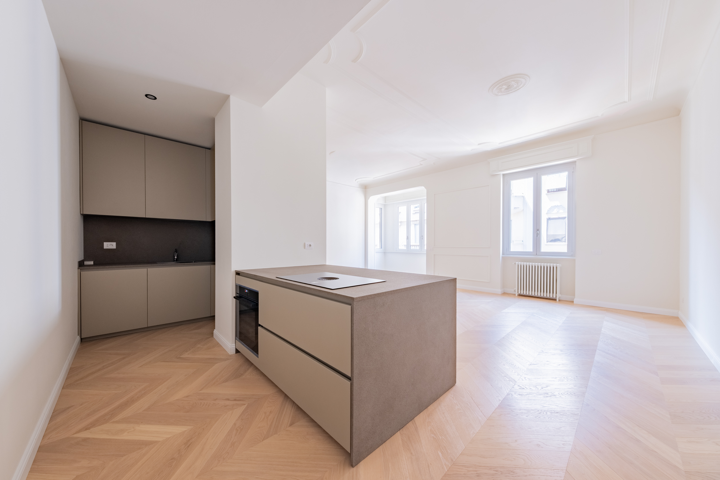 Renovated apartment in the Piazza Piemonte area