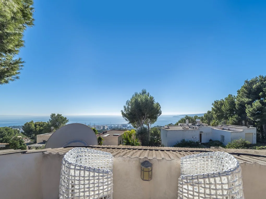 Double plot with sea view villa in Costa d'en Blanes