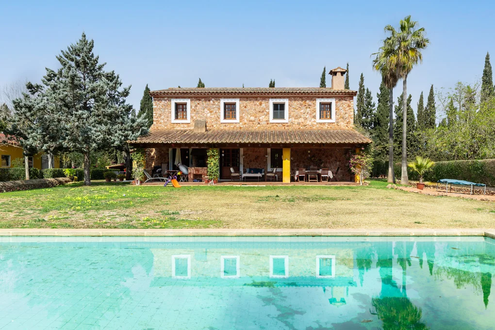 Traditional country house in Santa Maria