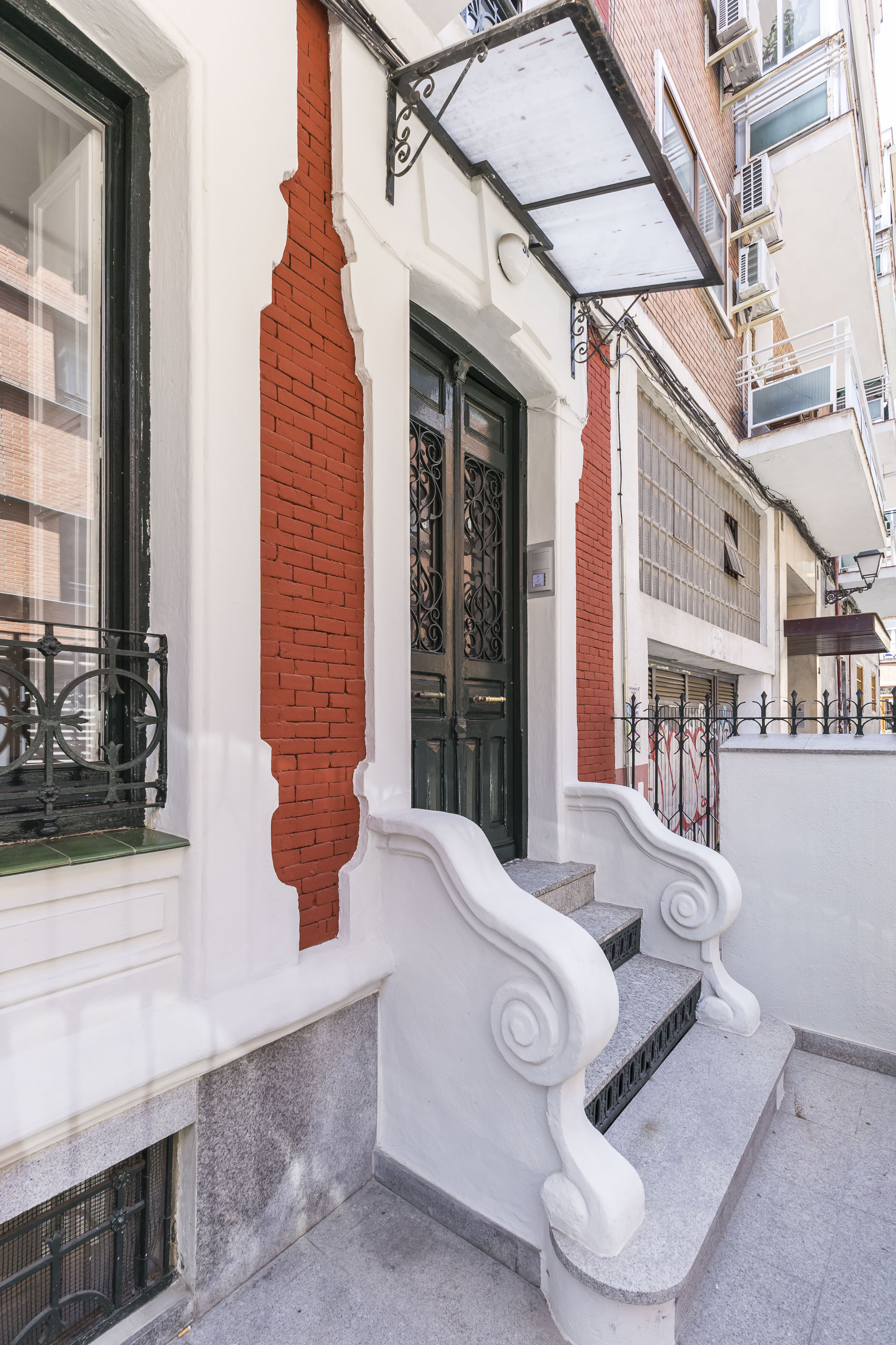 Exclusive, charming apartment in the finest residential neighborhood of La Guindalera