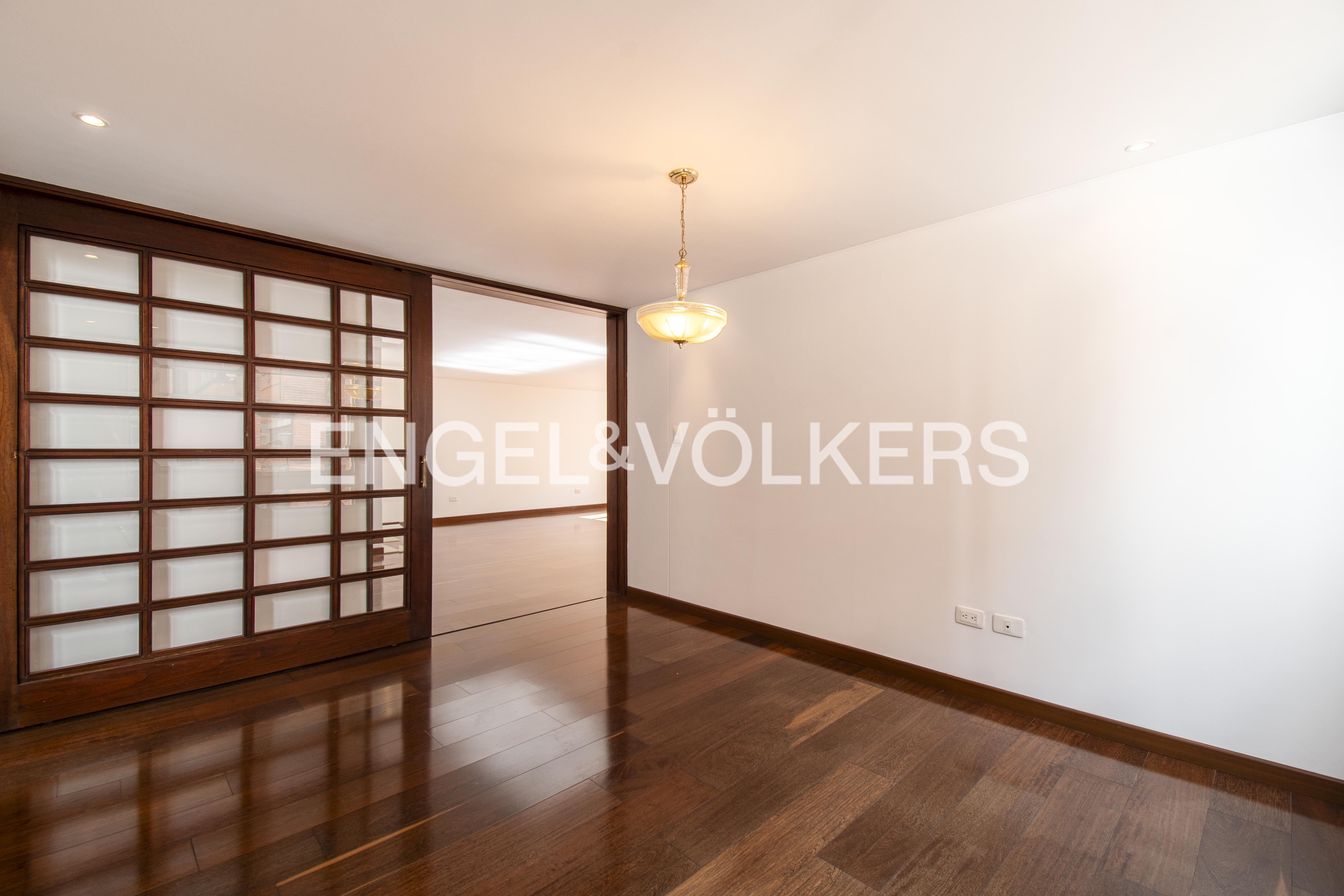 Iluminado apartamento para venta en El Nogal