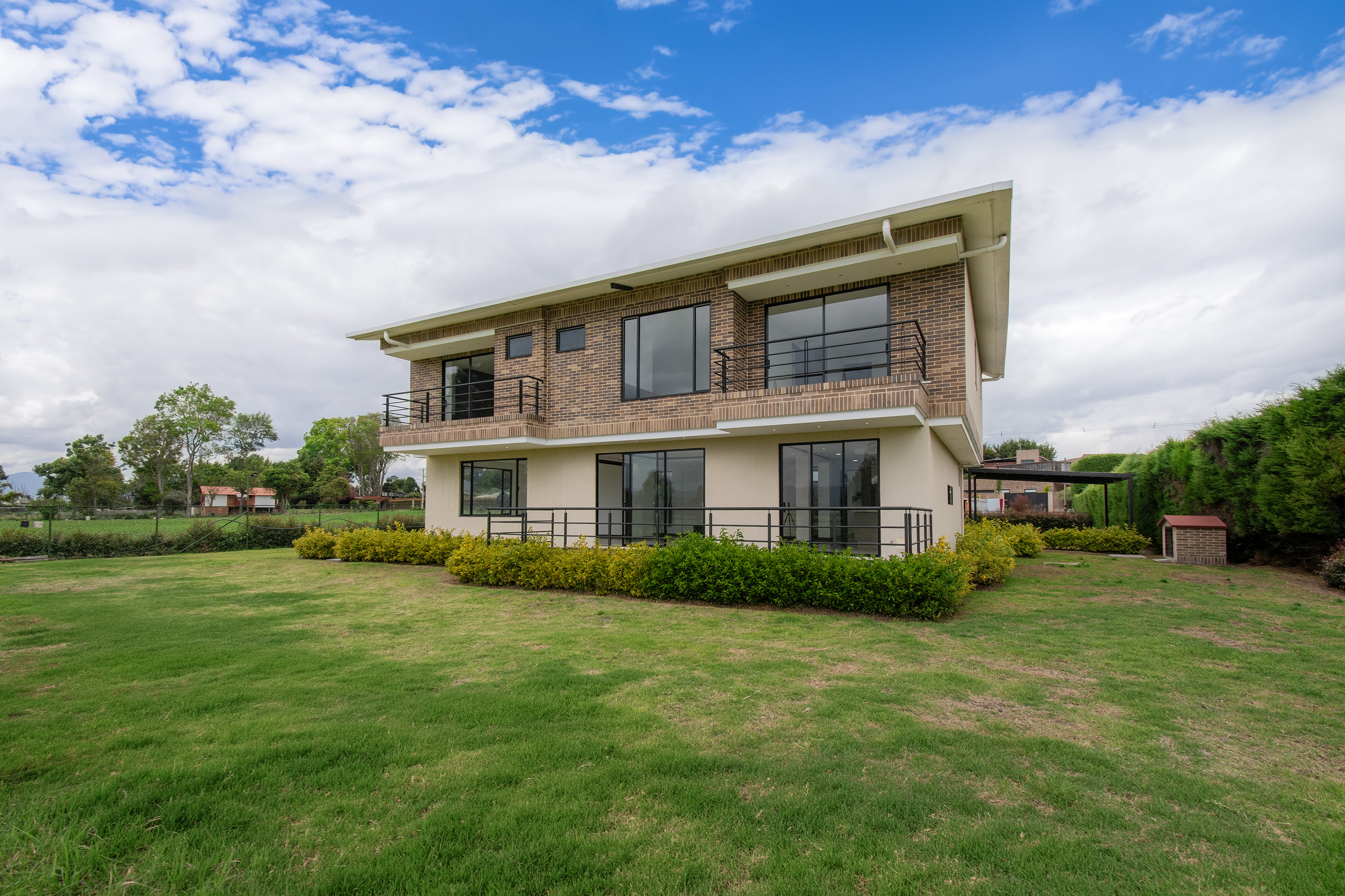 Casa para venta a estrenar en Cota