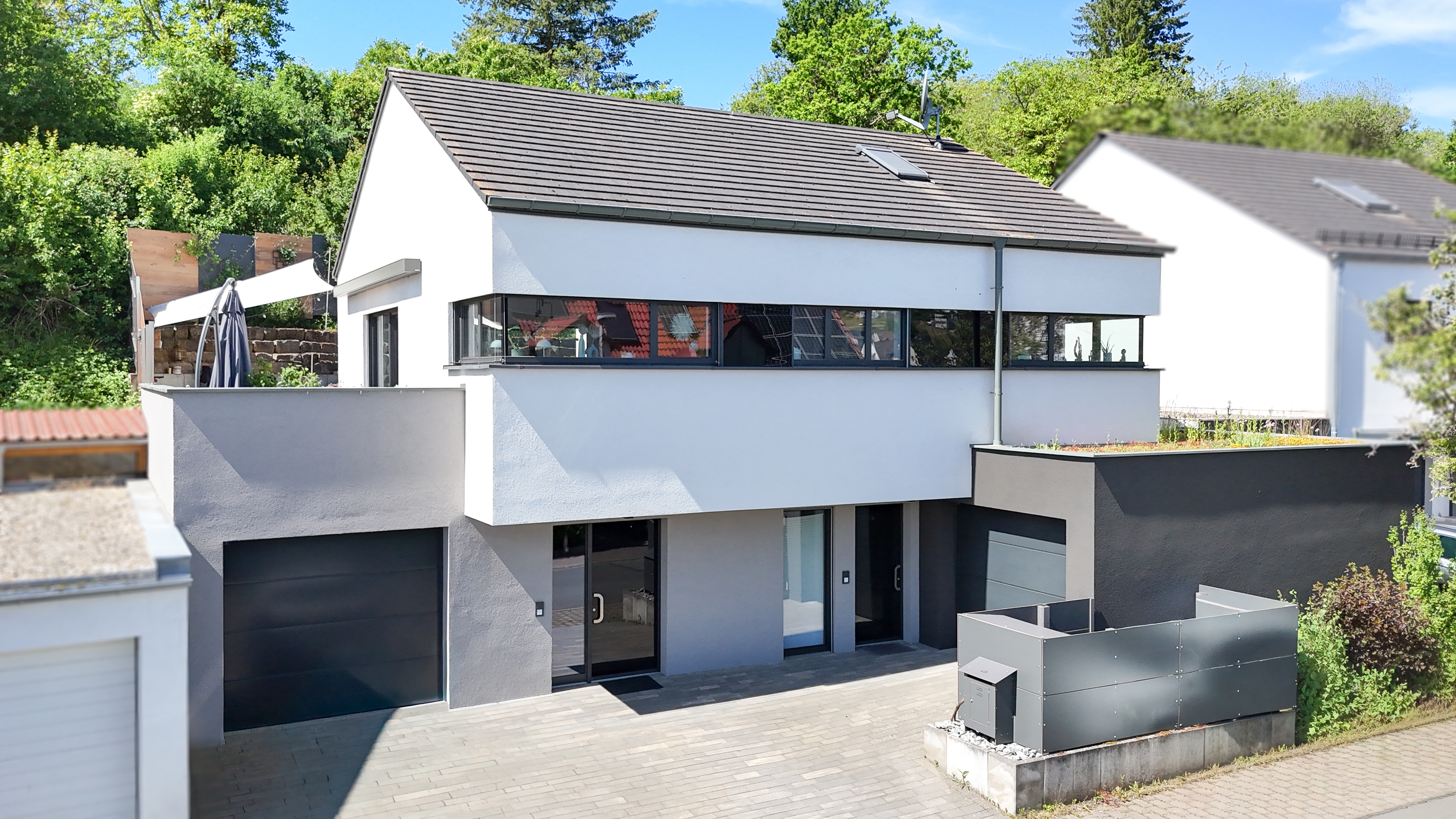 Hochwertiges Architektenhaus - Handwerkskunst und moderne Technik in sonniger Lage