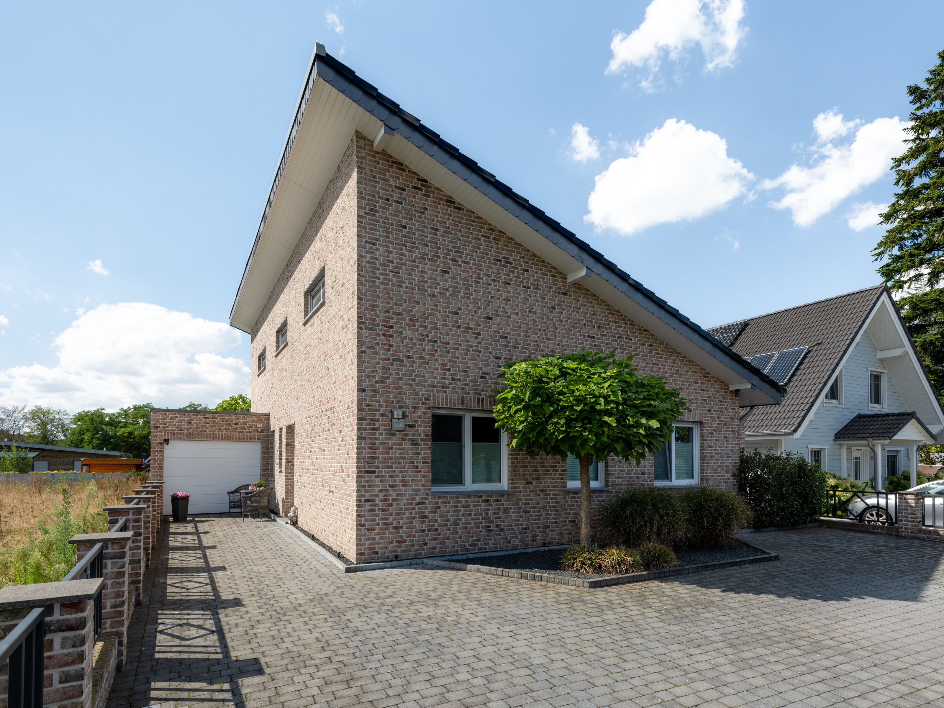 Energieklasse A+, modernes Familienhaus in Wassenberg in naturnaher Lage
