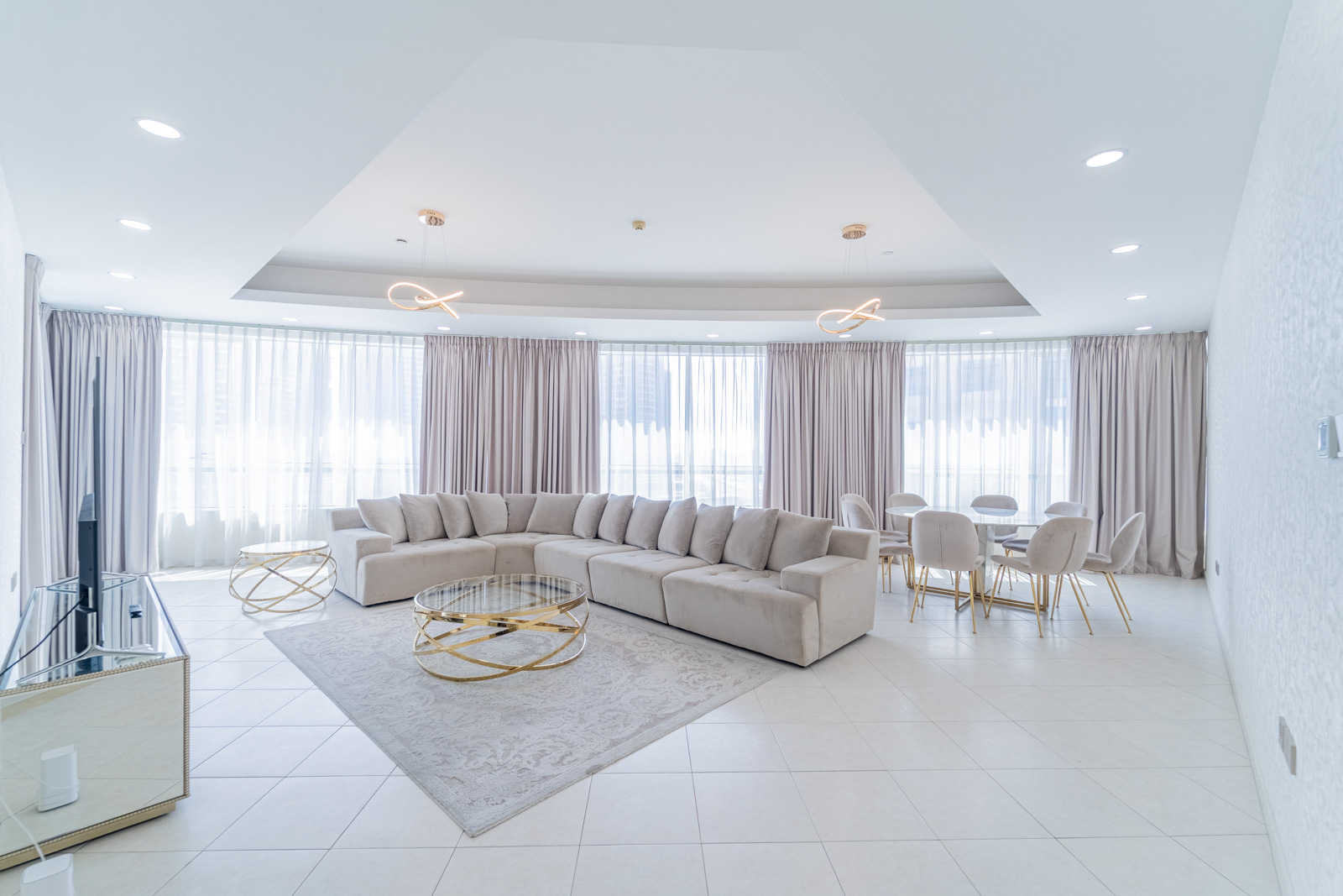 Spacious Layout | Fully Furnished | Renovated