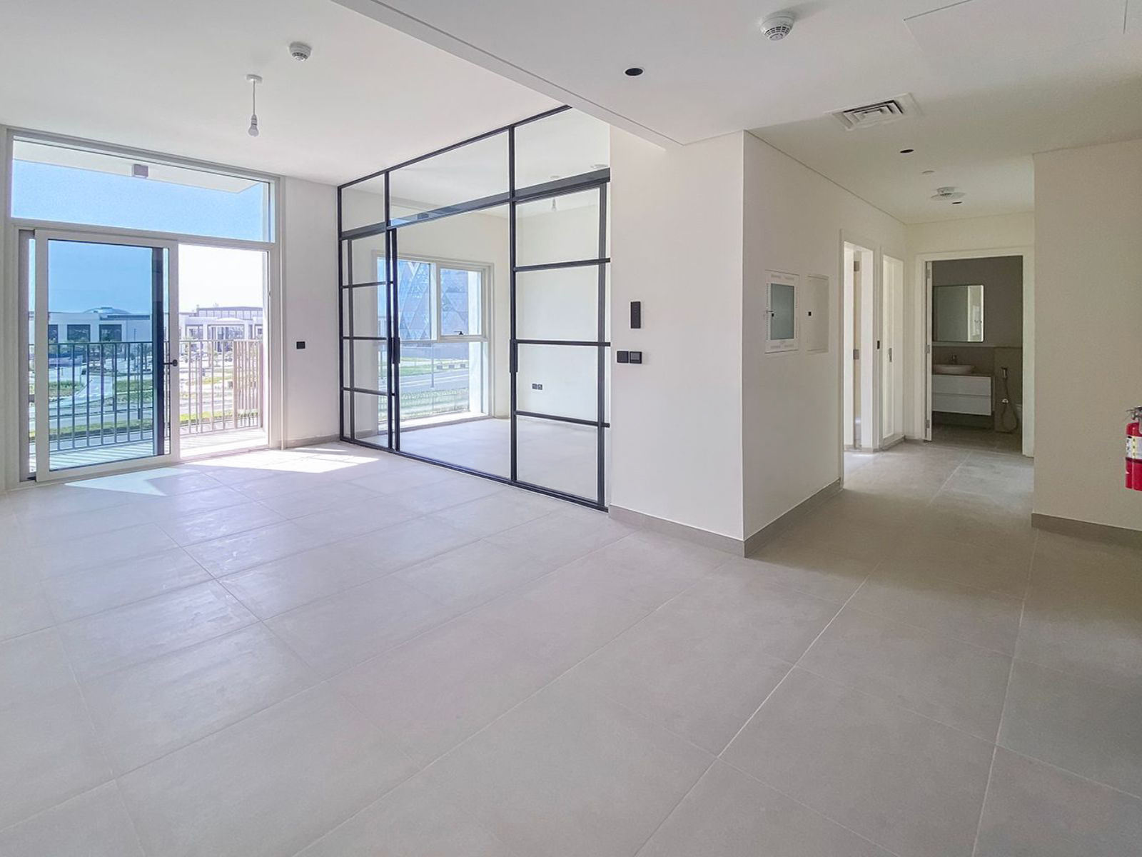 Middle Floor | Mall View | Tenanted instant High ROI