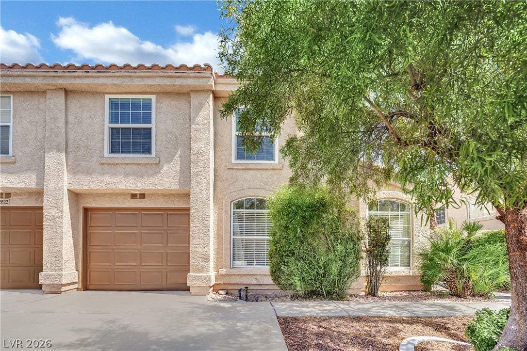 Move-in Ready Townhome in the Heart of Green Valley