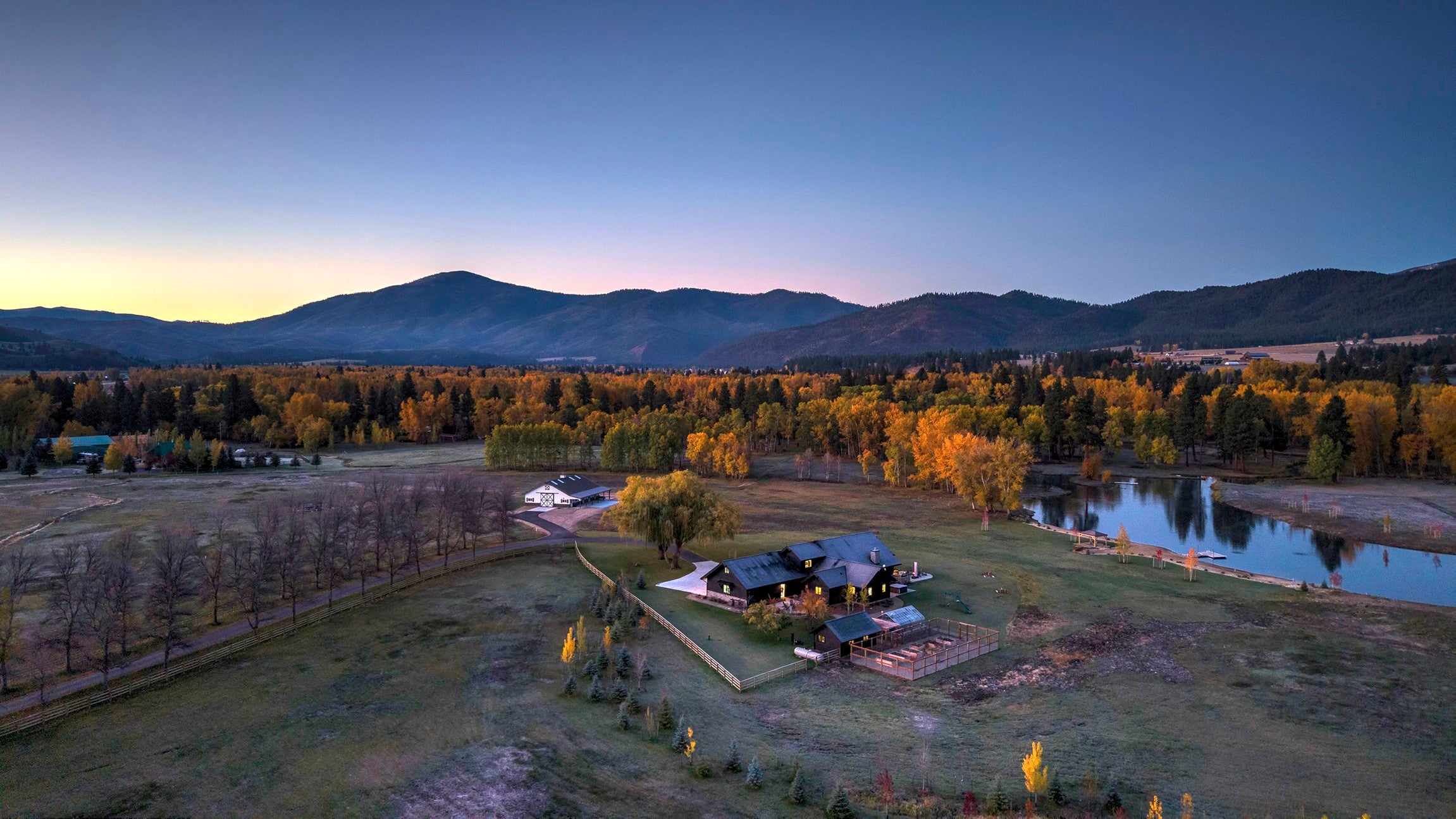 Luxury Riverfront Escape