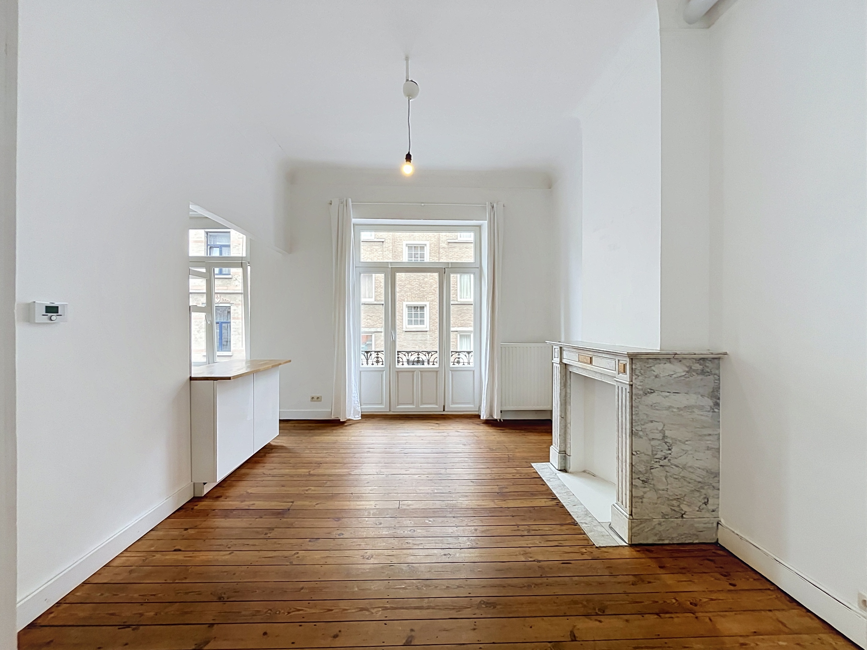 Charming 1-Bedroom Apartment of ± 64 m² in Saint-Gilles