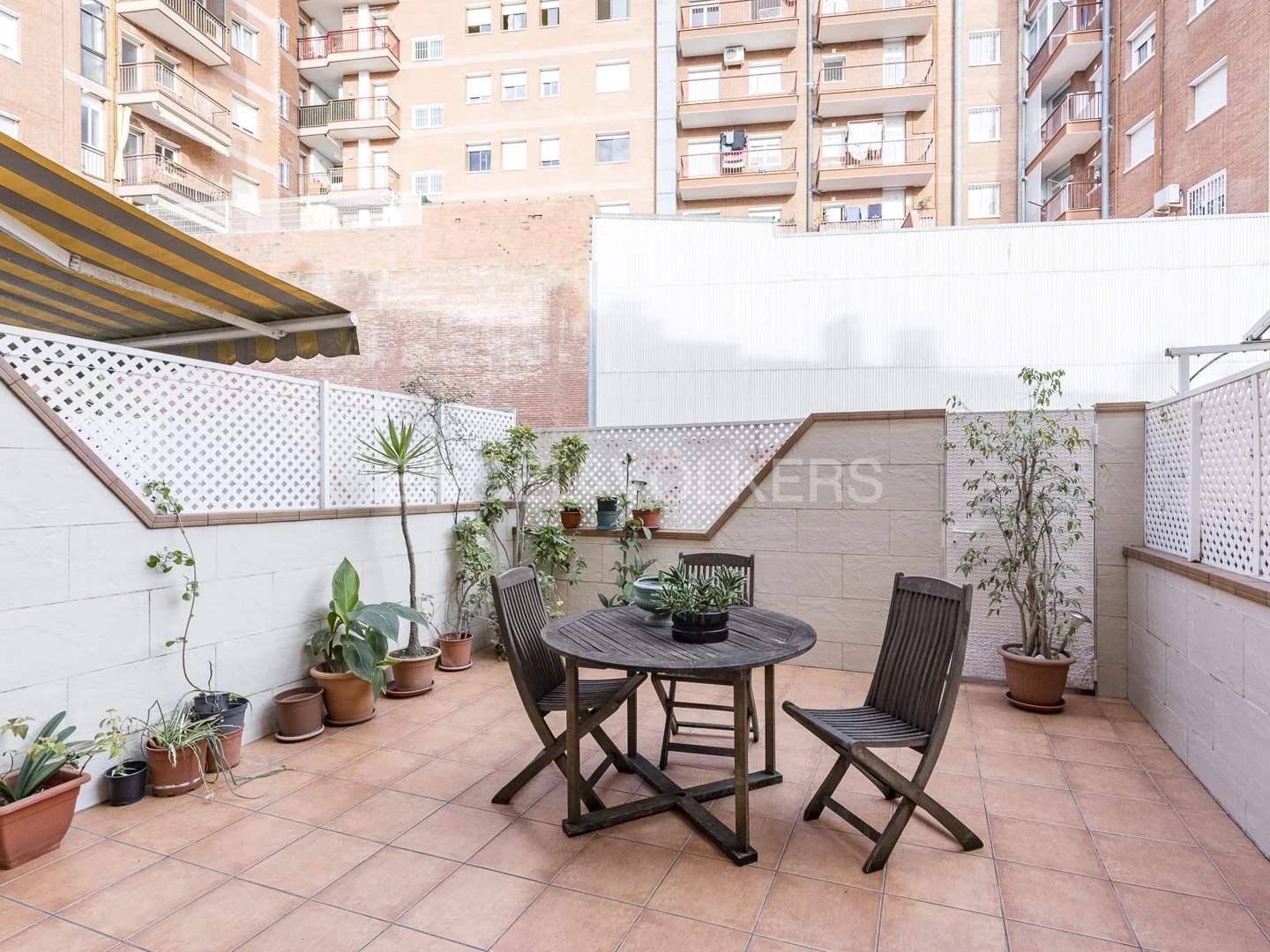 BEAUTIFUL SEMI-DETACHED HOUSE IN LES CORTS