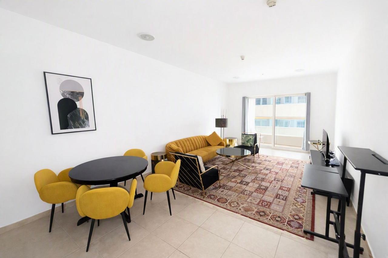 Fully Furnished | Huge Layout | Mid Floor