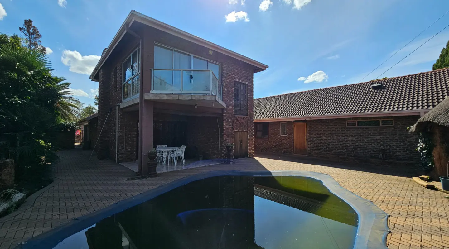 WhatsApp Image 2025-10-27 at 11.08.28.jpeg