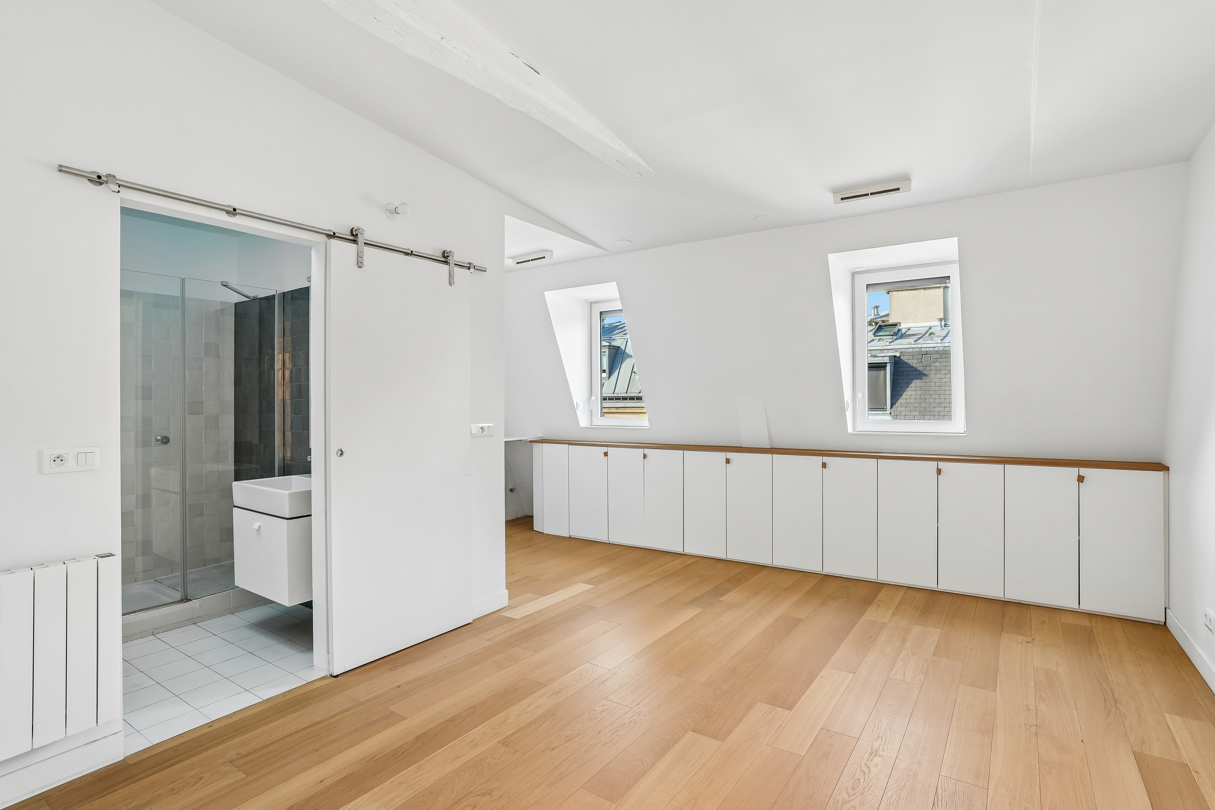 Upper-floor studio – Saint-Augustin / Madeleine