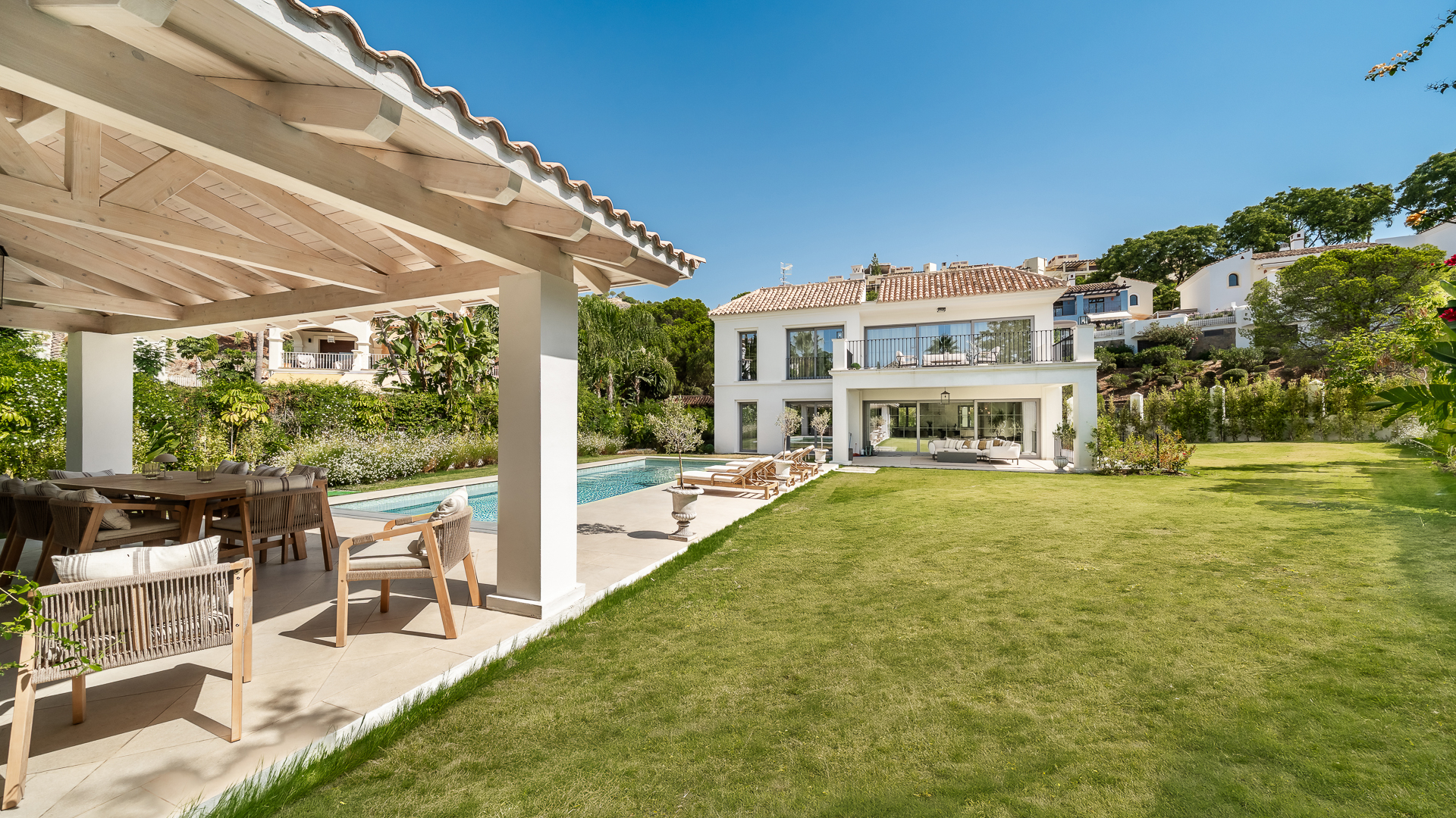 Brand-New Designer Villa with Passive House Efficiency in Los Arqueros