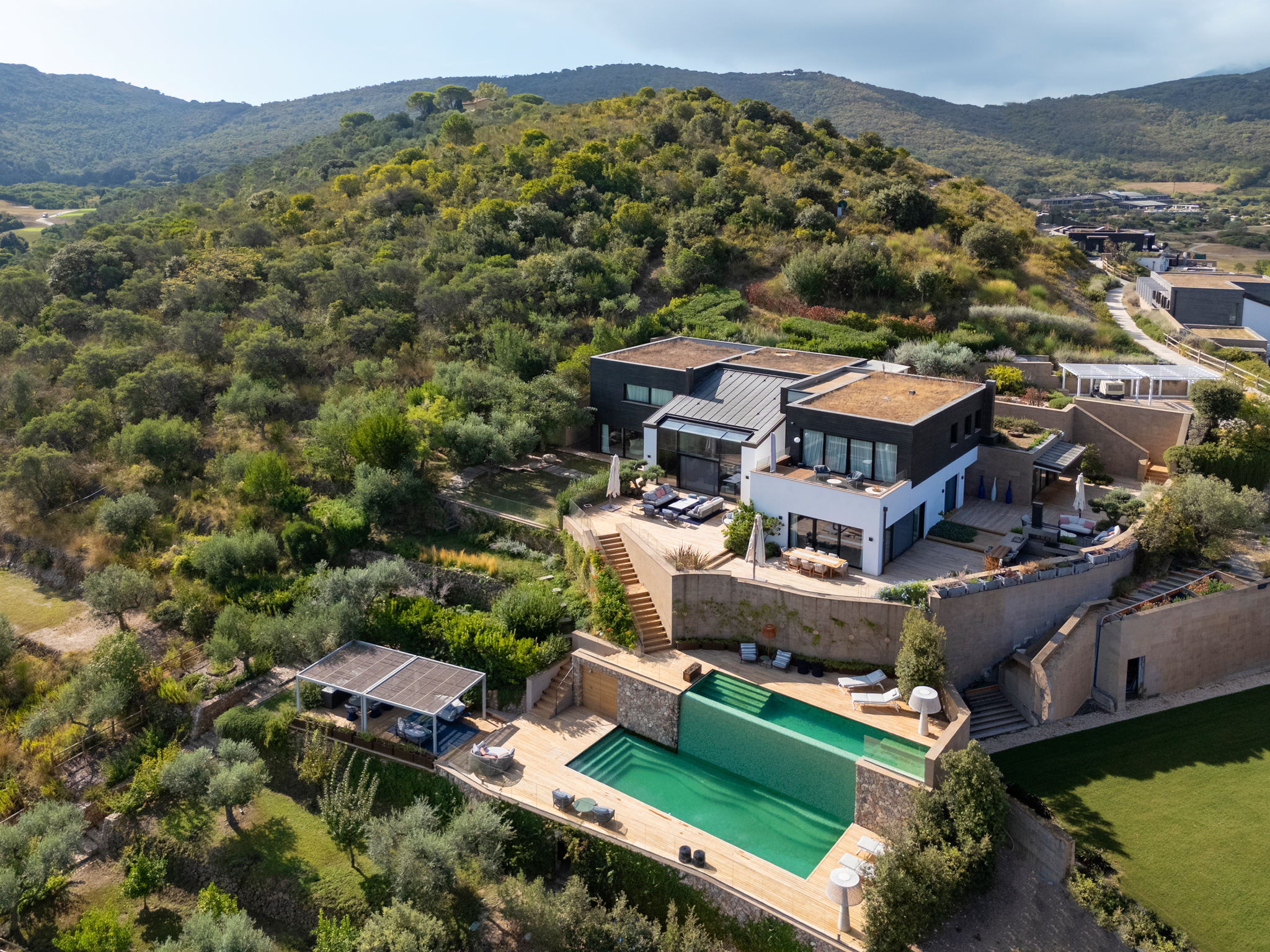 Zeitgenössisches Meisterwerk im Herzen des Argentario Golf Club unerquicklich