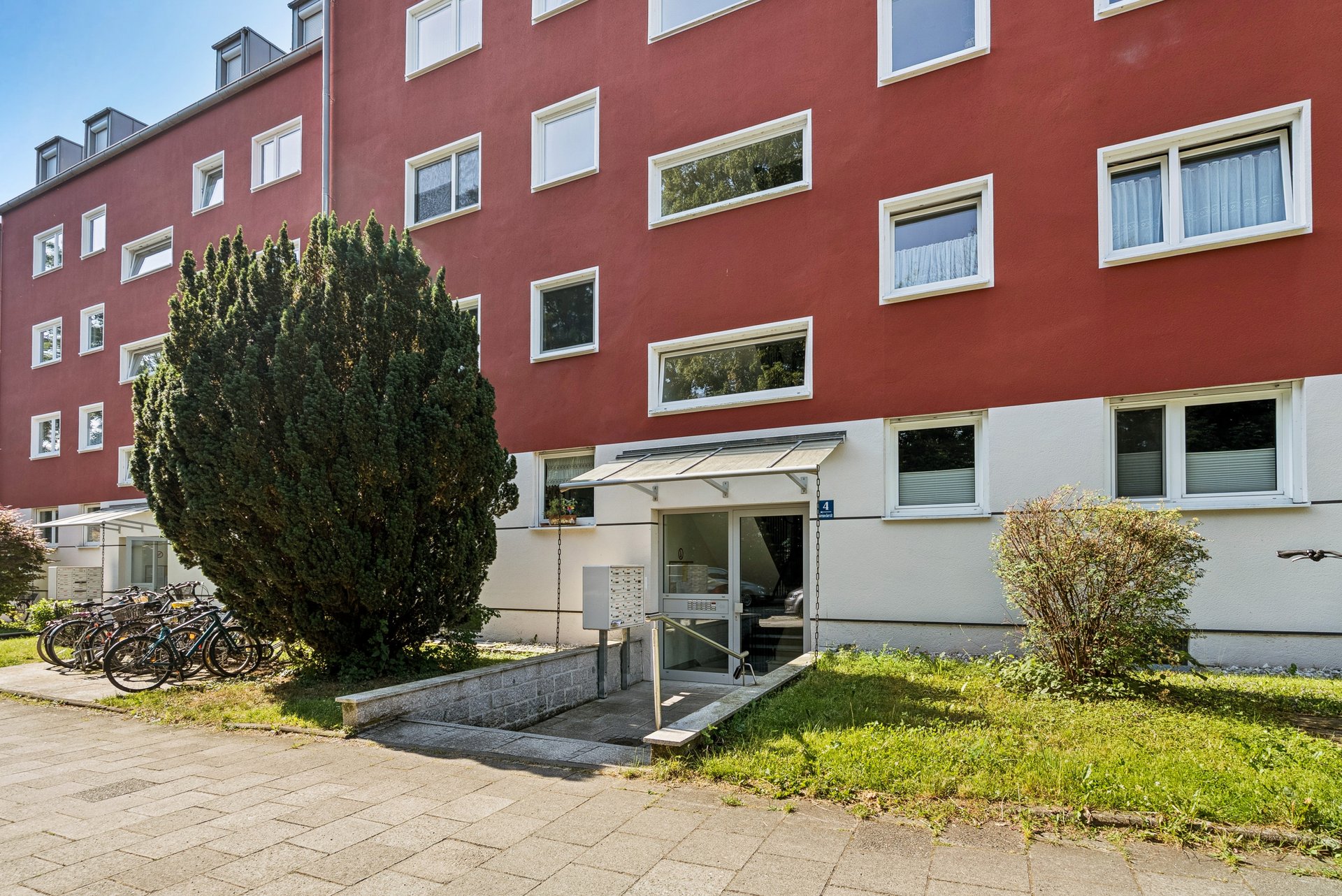 Charmante 1-Zimmer-Wohnung mit Terrasse in Thalkirchen