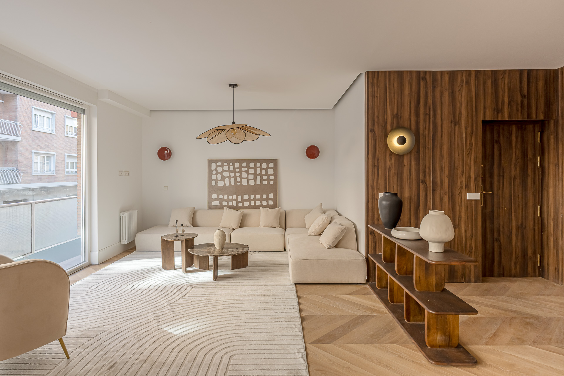A bright four-bedroom property with a large terrace
