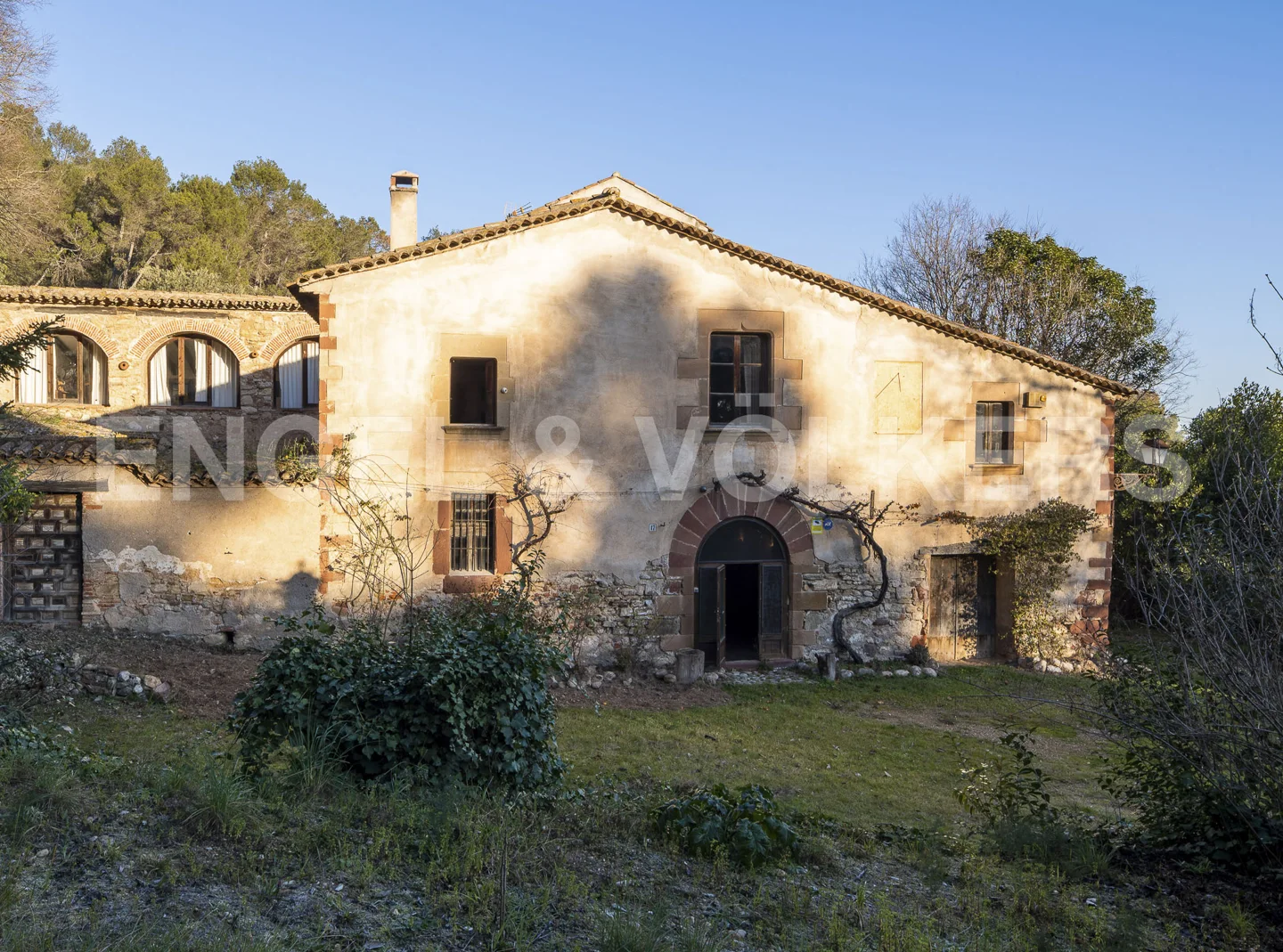 Listed farmhouse in Sant Andreu de la Barca