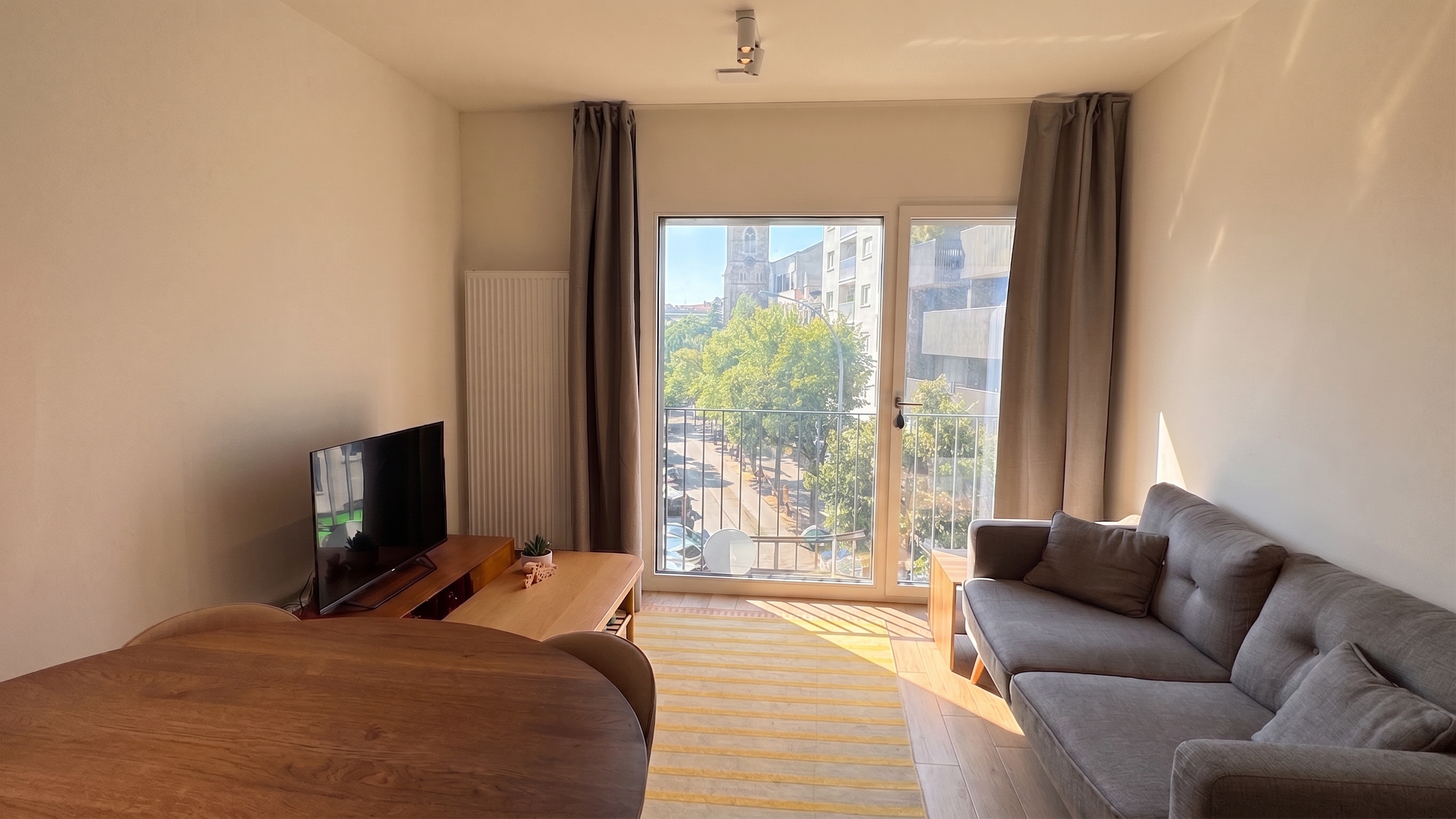 Furnished one-bedroom apartment of approx. 46.75m² [AI-modified]