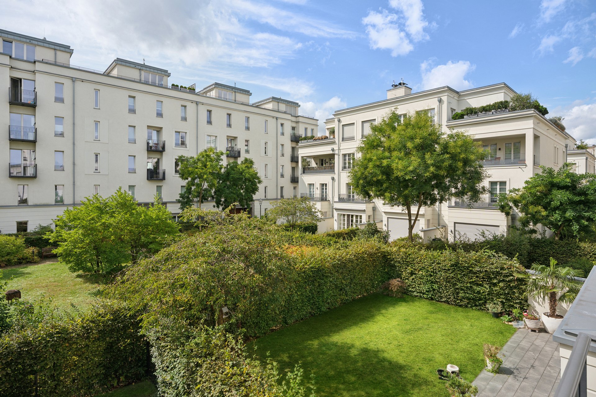 Premium apartment with immediate potential