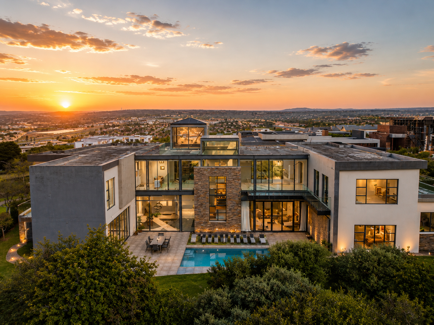 Investor’s Opportunity | Incomplete Luxury Residence in Steyn City