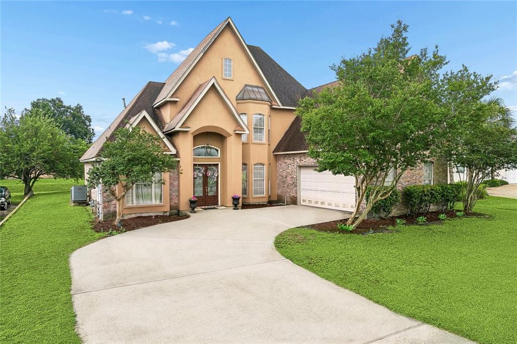 Entertainer’s Dream in Gated Community with Bonus Room!