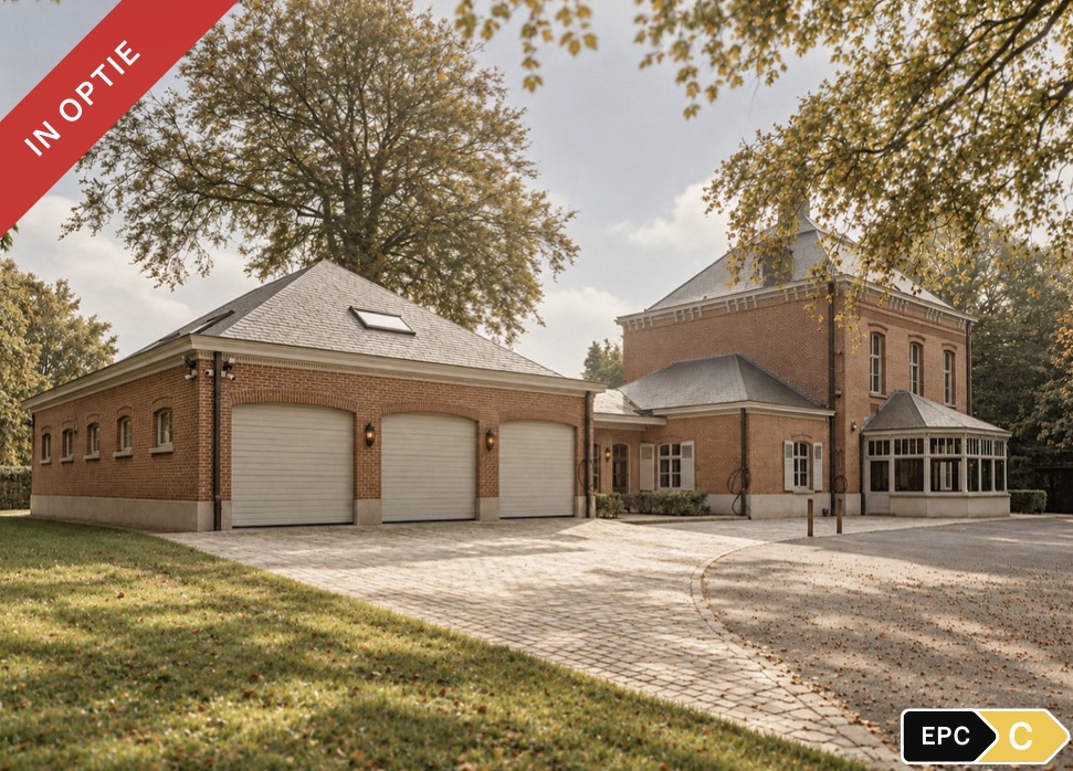A brick house with a three-car garage and a paved driveway, surrounded by trees, with an "In Optie" banner and EPC C label. [AI-generated text]
