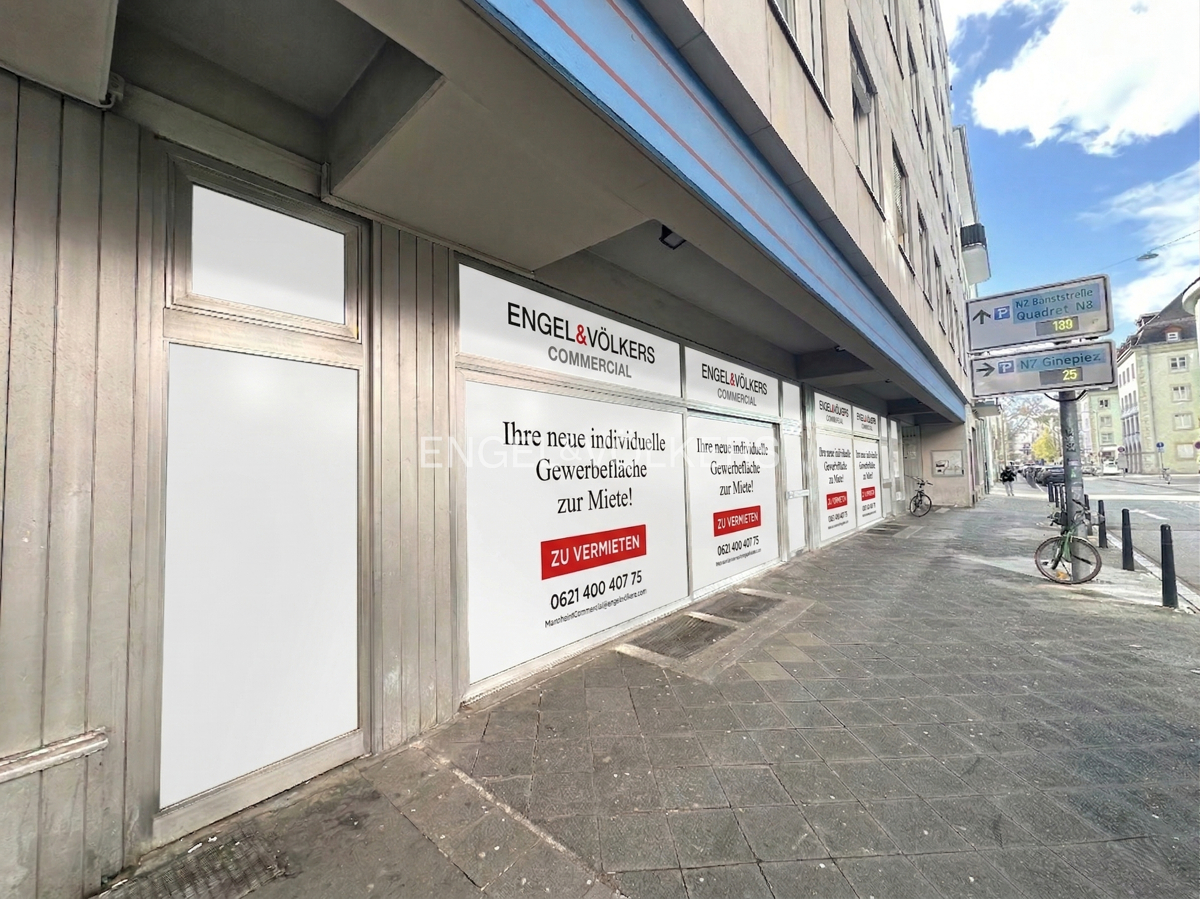 Individuell nutzbar - Top sichtbar durch große Schaufensterfront!