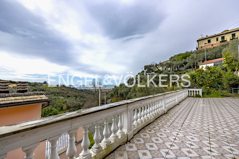 Freistehendes Haus in Cogorno mit Garten und Panoramaterrassen