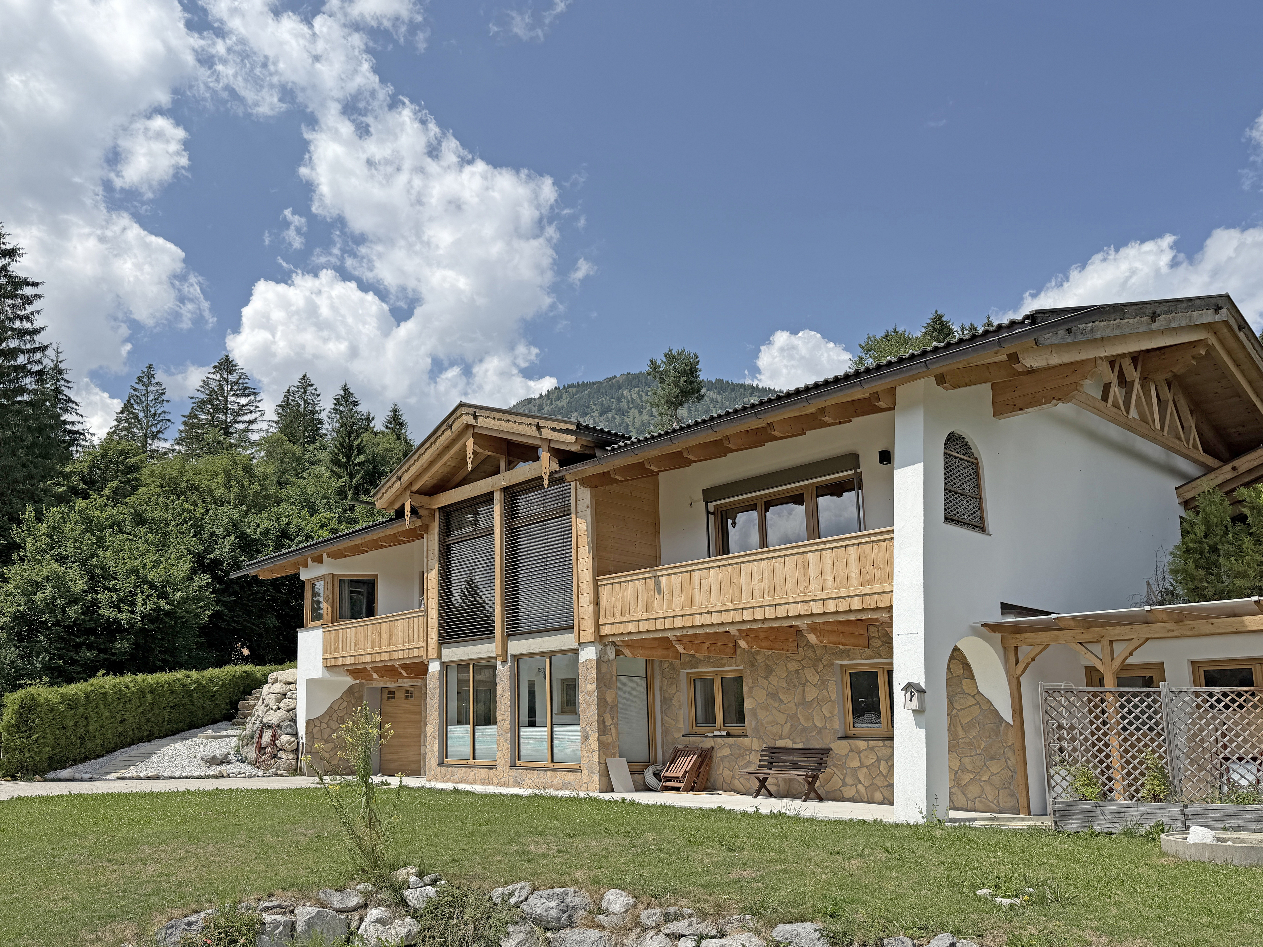 Landhauschalet - Alpines Wohnen mit Weitblick, Charakter und besonderem Raumgefühl