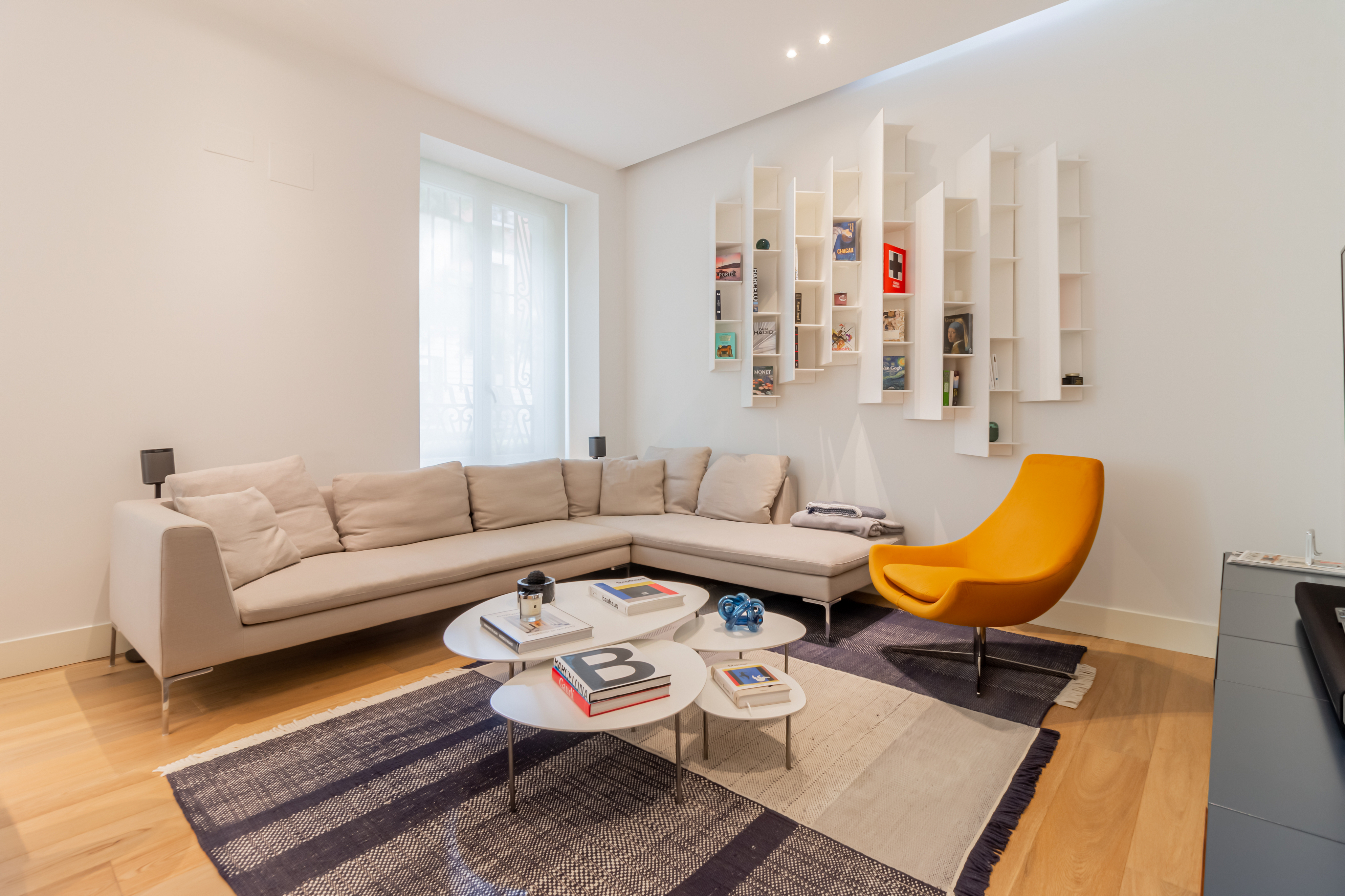 Spectacular luxury-furnished seasonal home