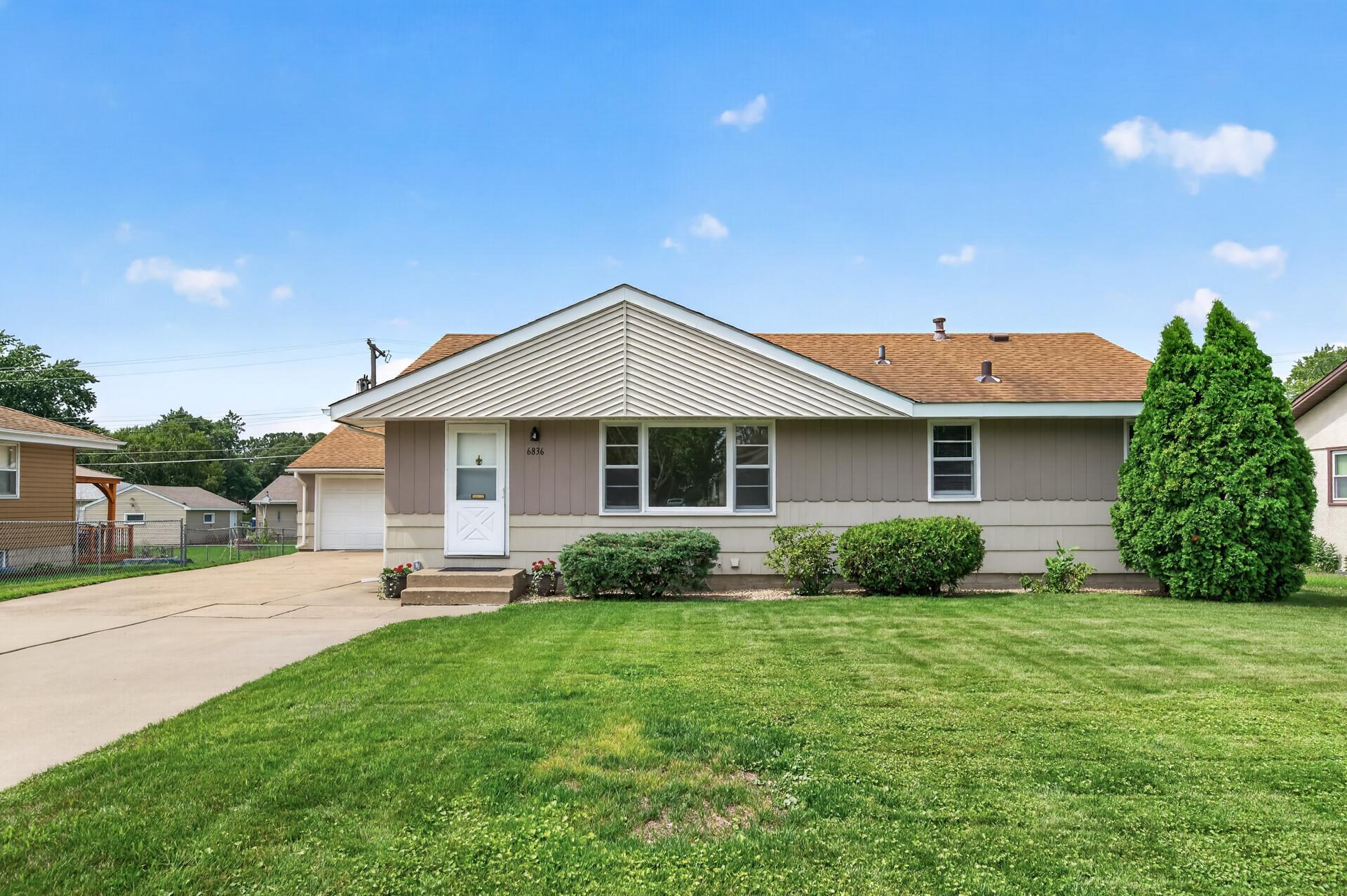 Vintage Charm Home with Cedar Porch & Workshop Garage