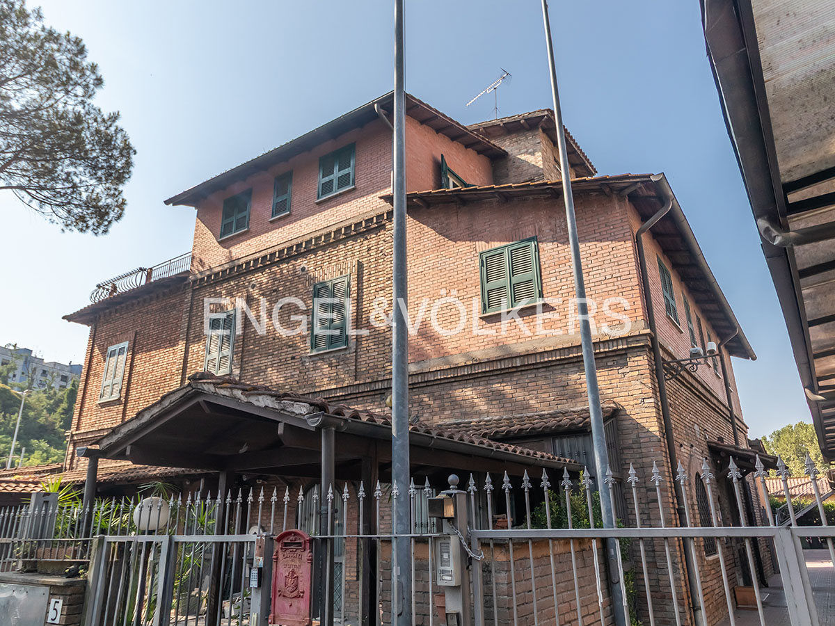 Rare hospitality and investment opportunity in North Rome