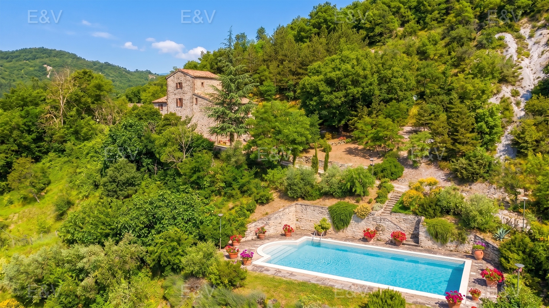 Charming stone farmhouse with swimming pool