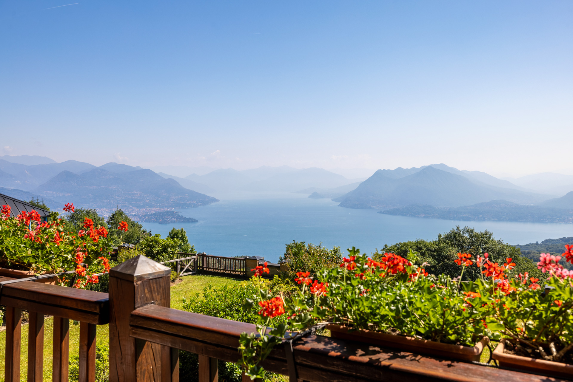 Apartment with a stunning view and a large heated pool