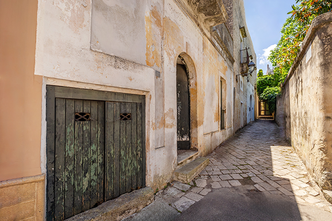 Palazzotto dell'800 con terrazza e corte