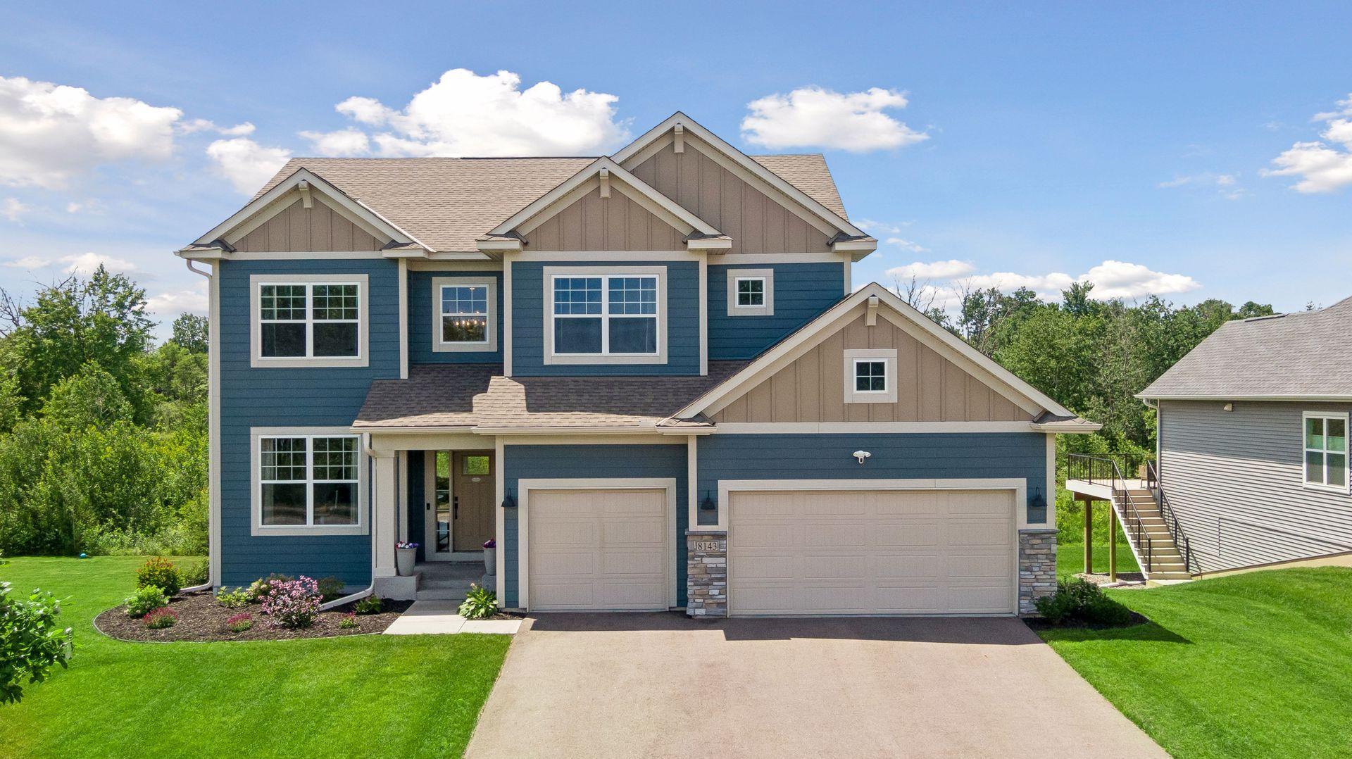 Executive Custom 4-BR: Walkout & 3-Season Porch
