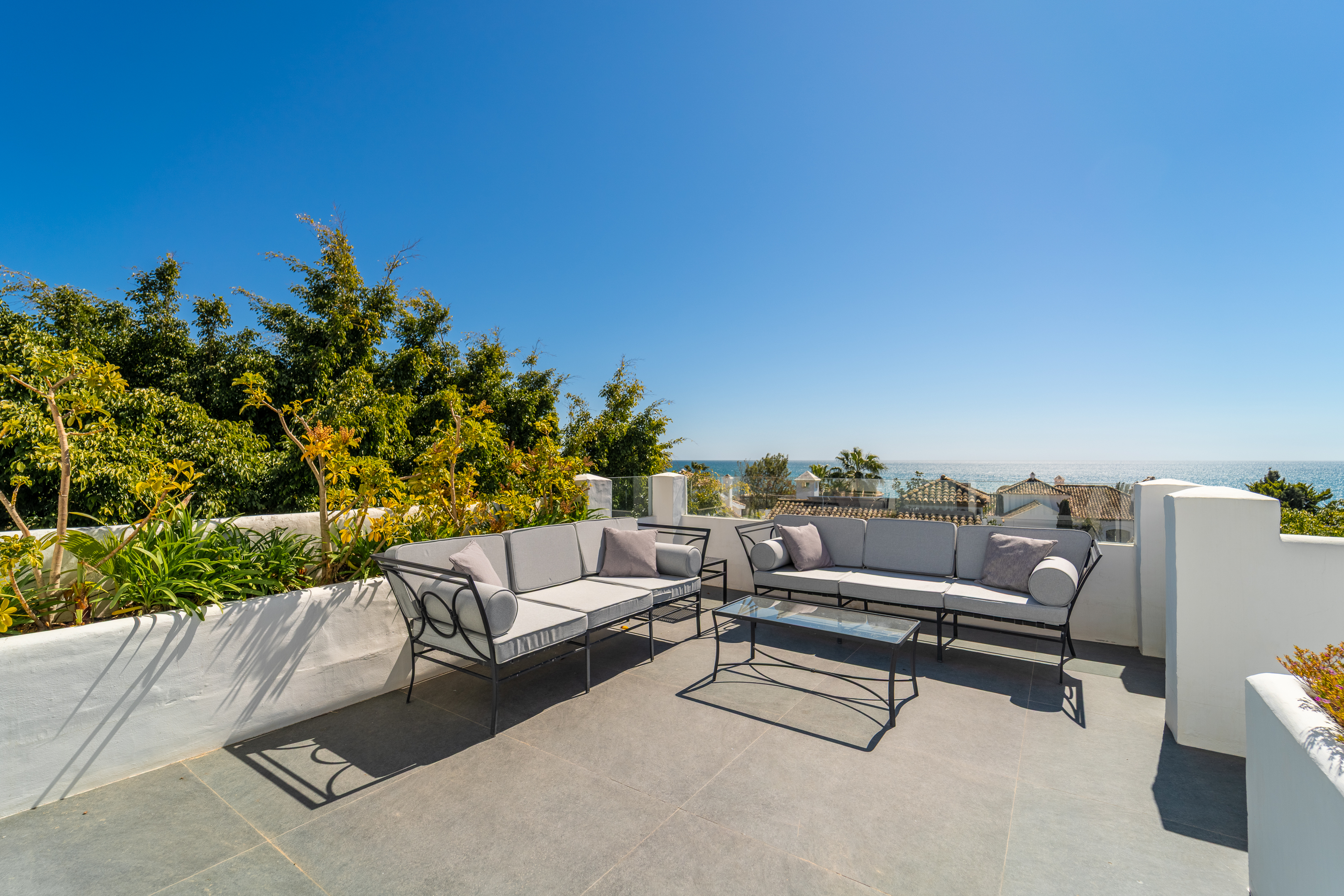 Beachside Duplex Penthouse in Marina Puente Romano
