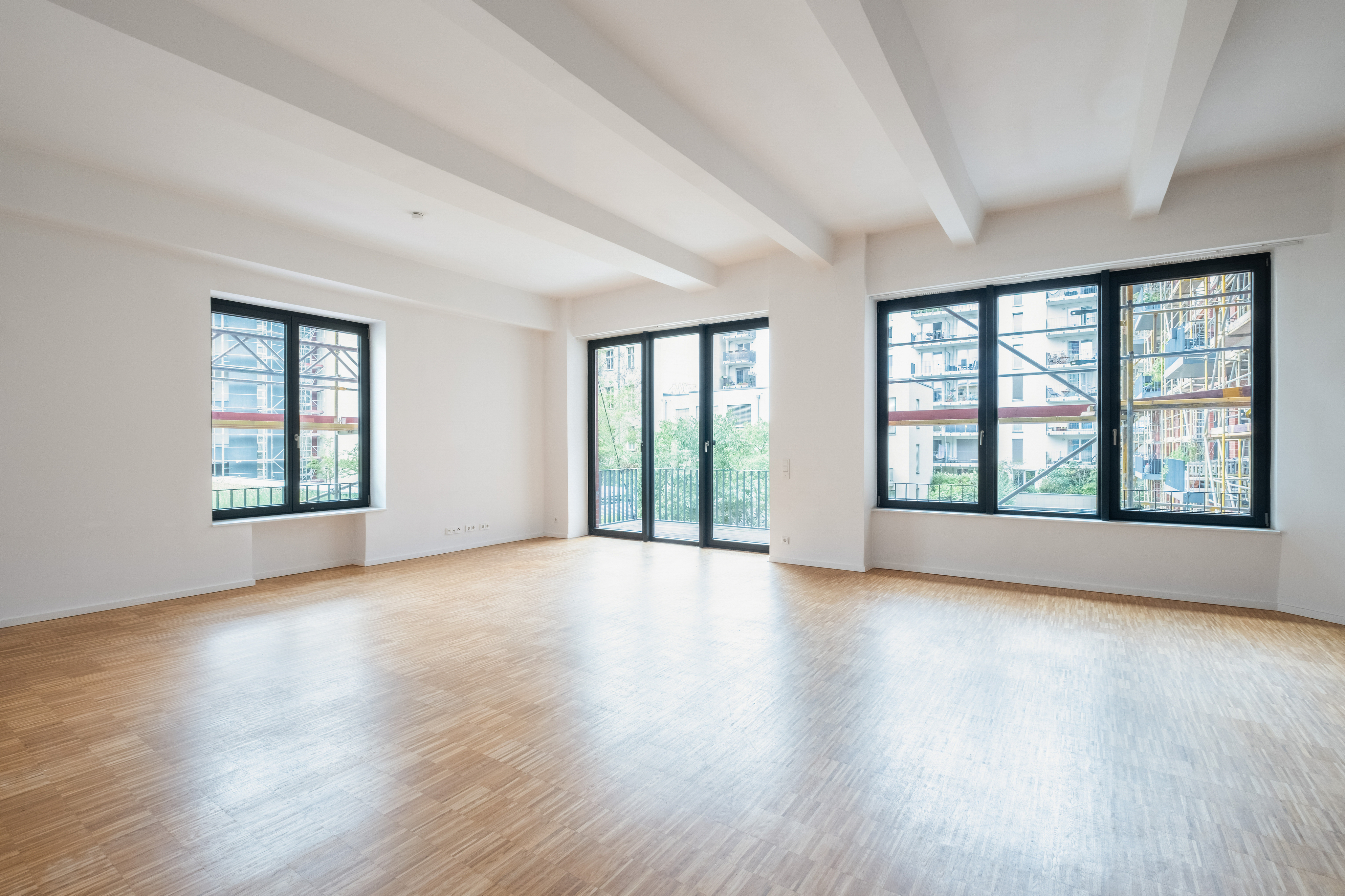 Industrial luxury – spectacular Baumhauer loft in Europacity