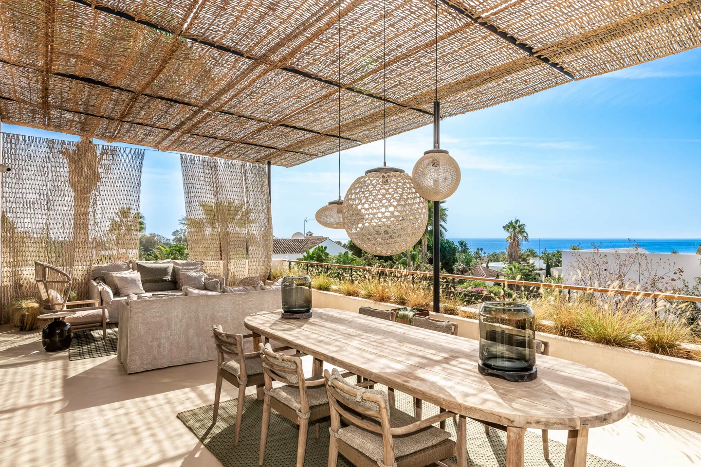 Excepcional villa en Marbesa estilo Mediterraneo en la playa