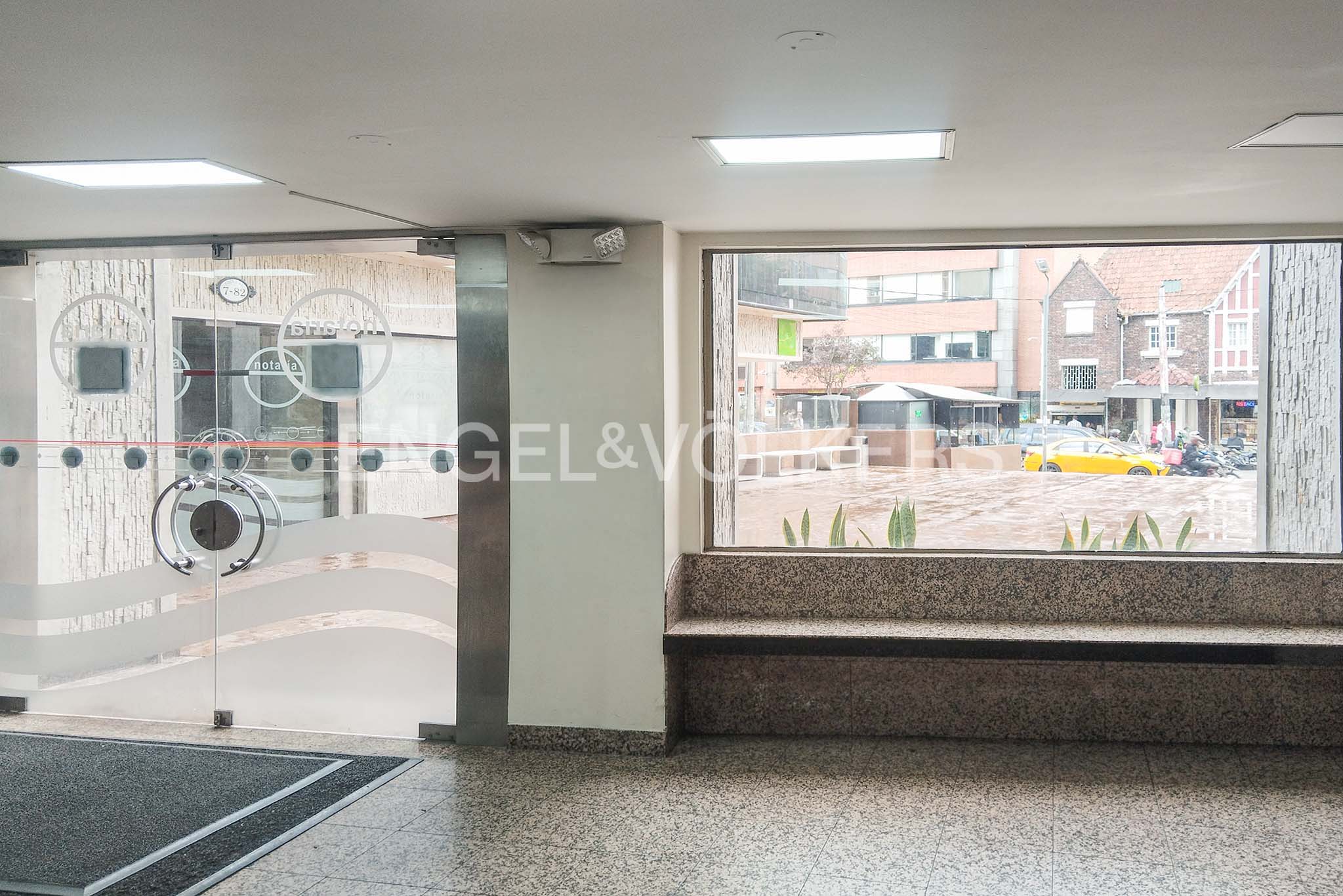 Arriendo local de 400 m² en Quinta Camacho / Chapinero