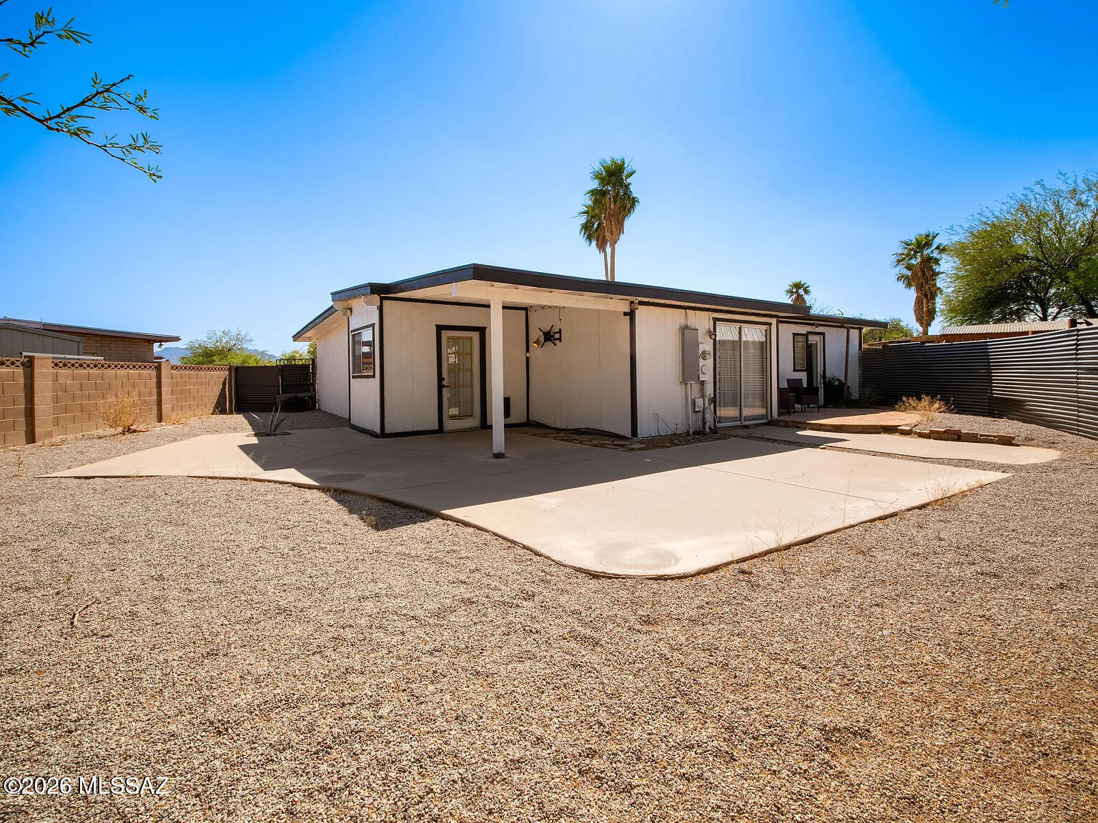 Beautiful fully furnished home in Northwest Tucson